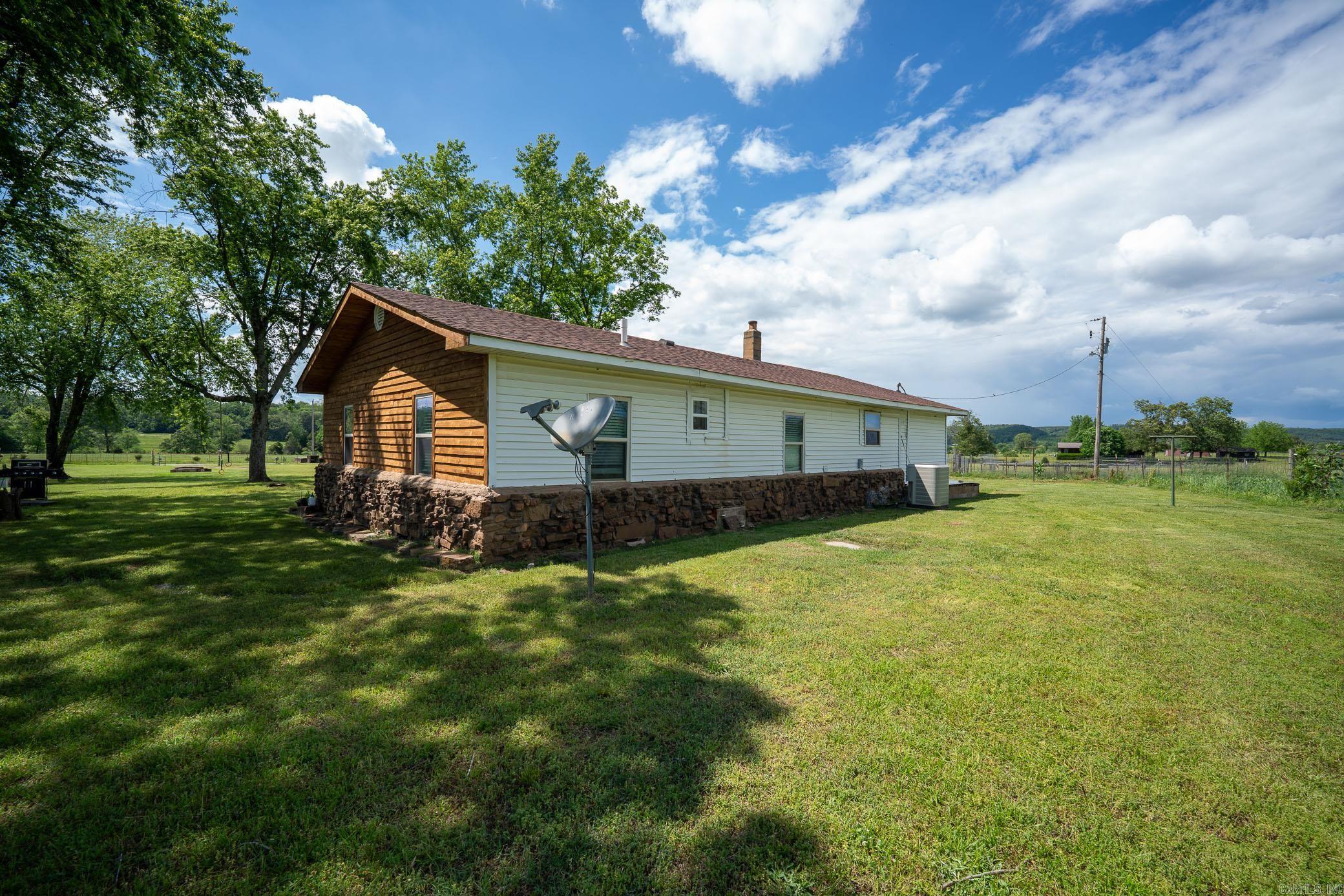230  Cedar Creek  Center Ridge, AR