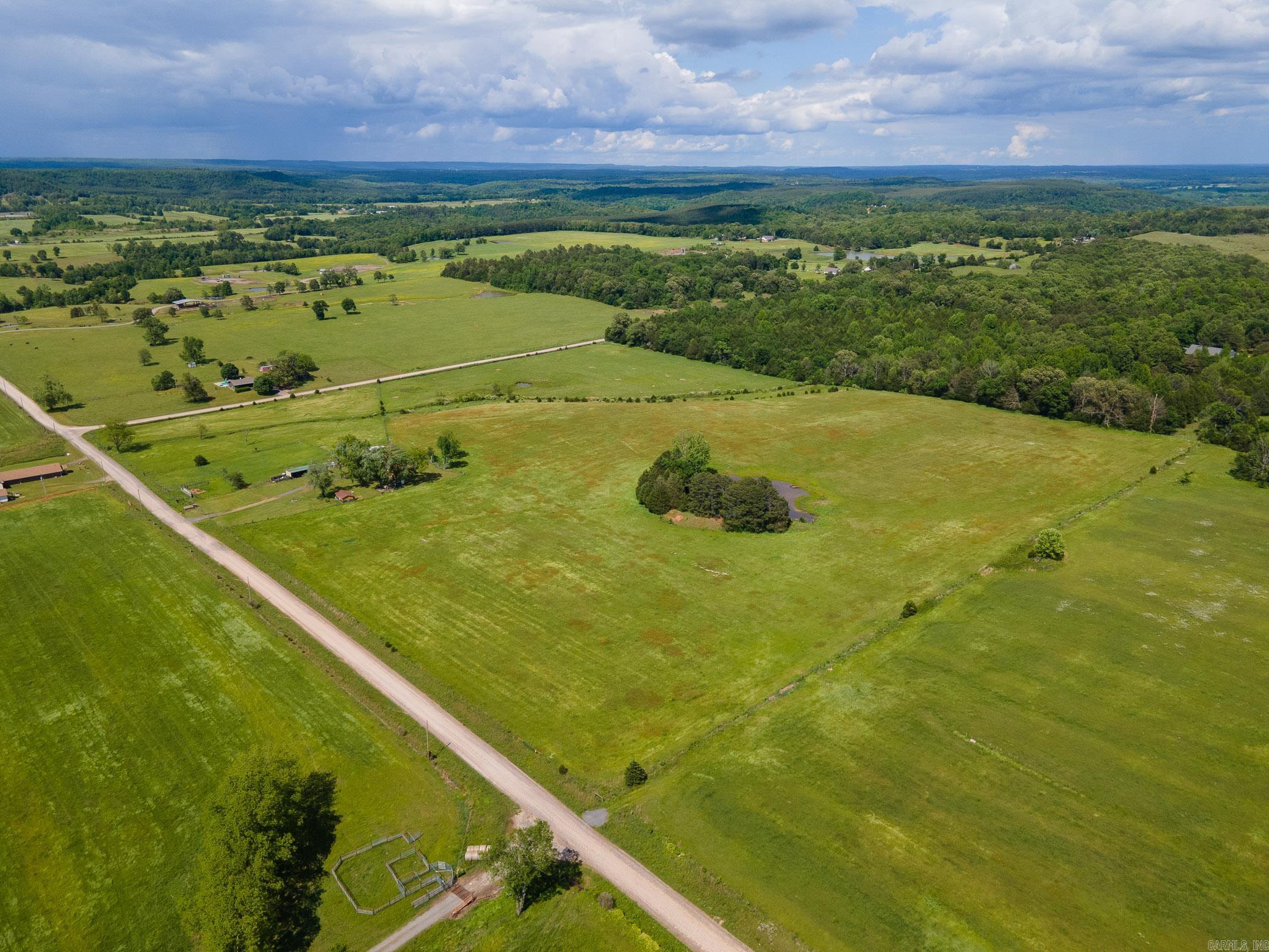 230  Cedar Creek  Center Ridge, AR