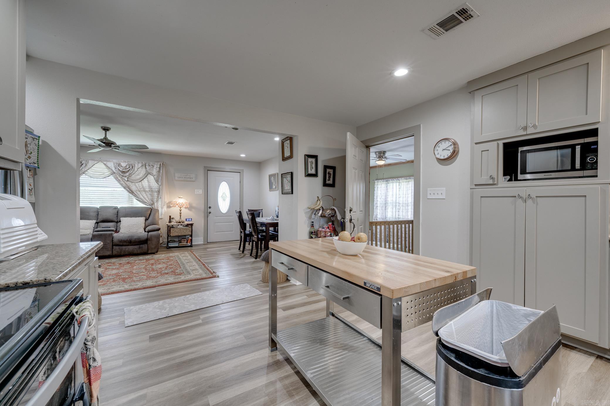 230  Cedar Creek  Center Ridge, AR