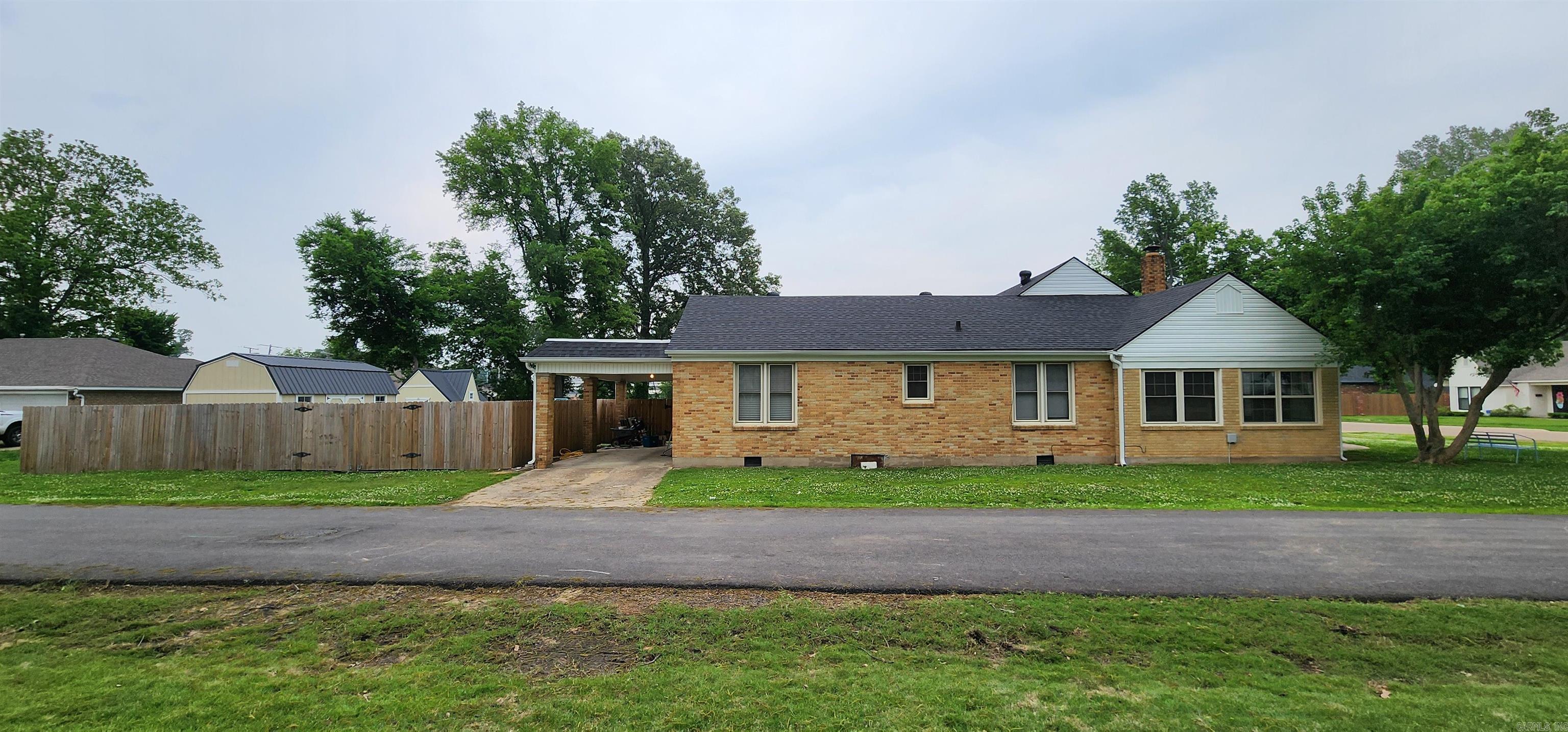 607 N Bruce  Wynne, AR