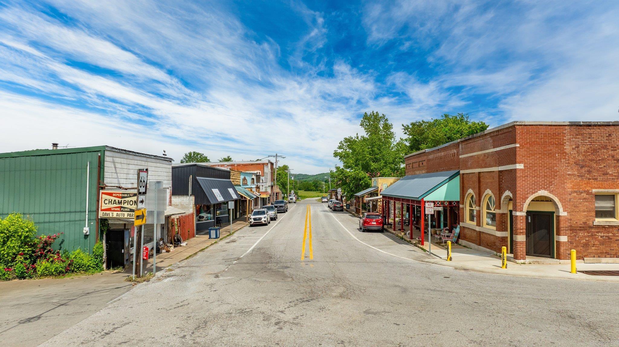 412  Main Street  Leslie, AR