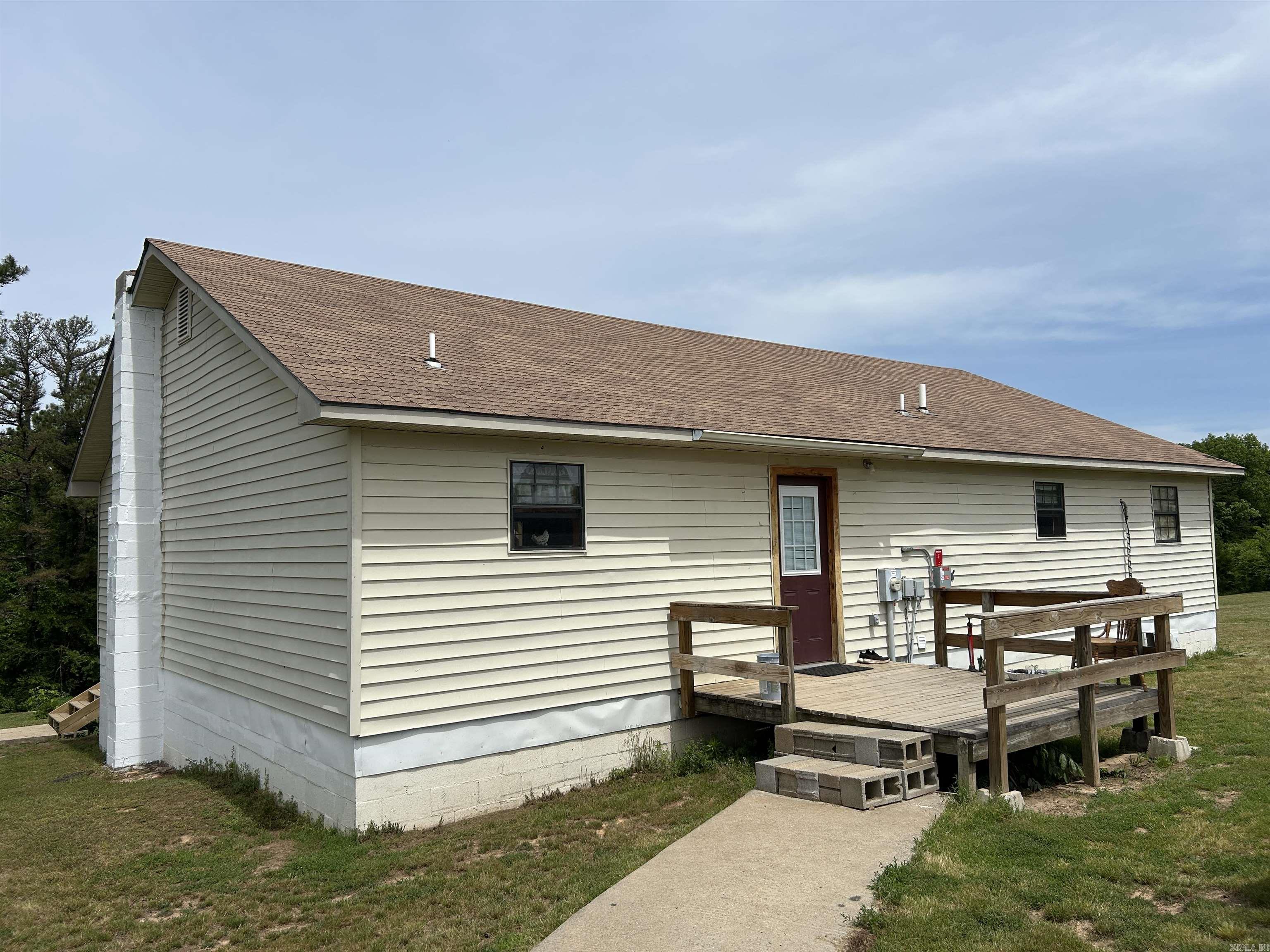 2525  Mountain Park  Shirley, AR