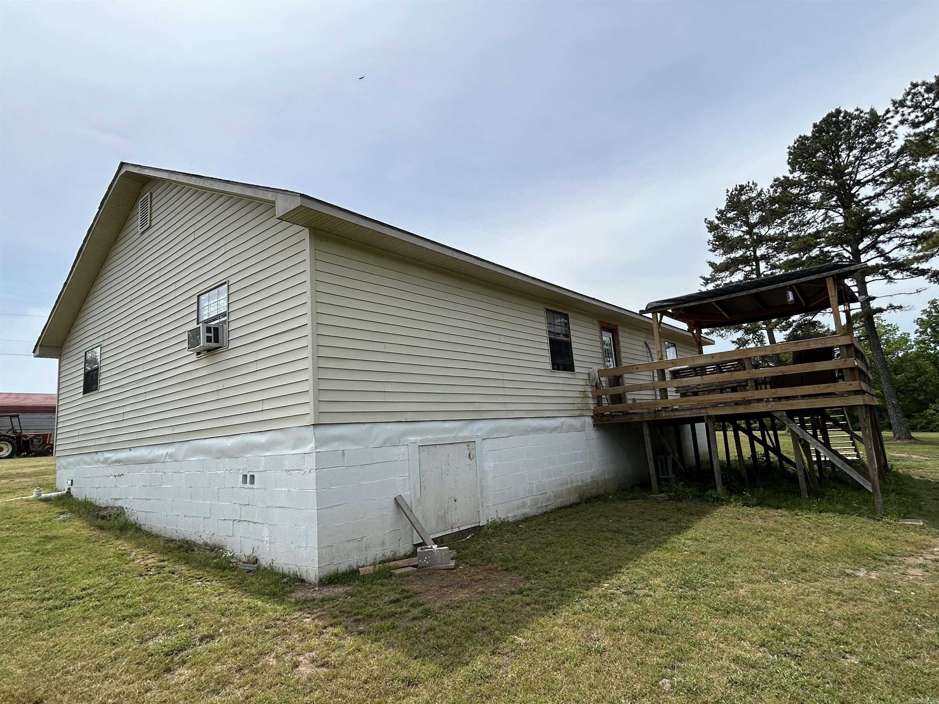 2525  Mountain Park  Shirley, AR