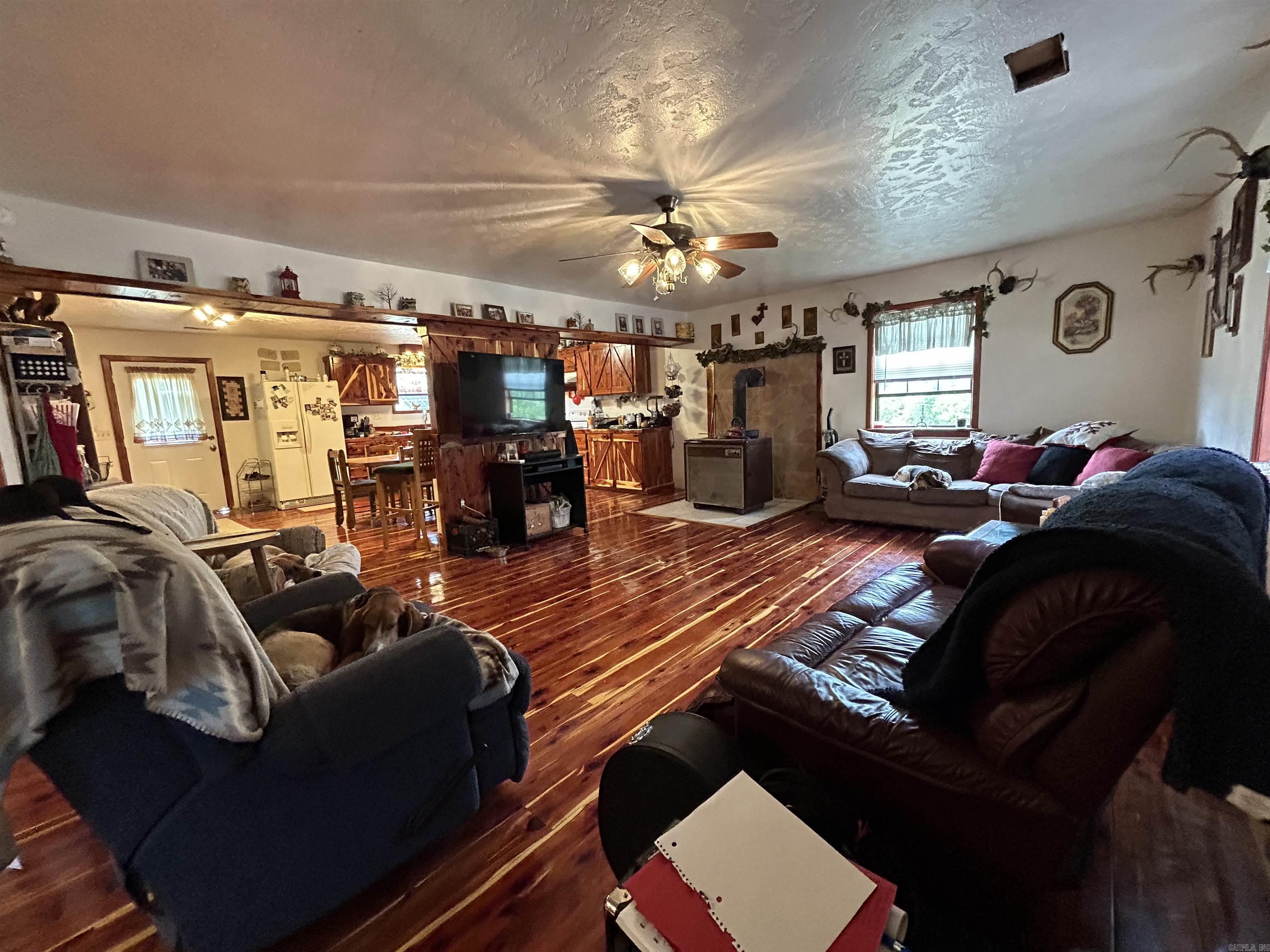 2525  Mountain Park  Shirley, AR