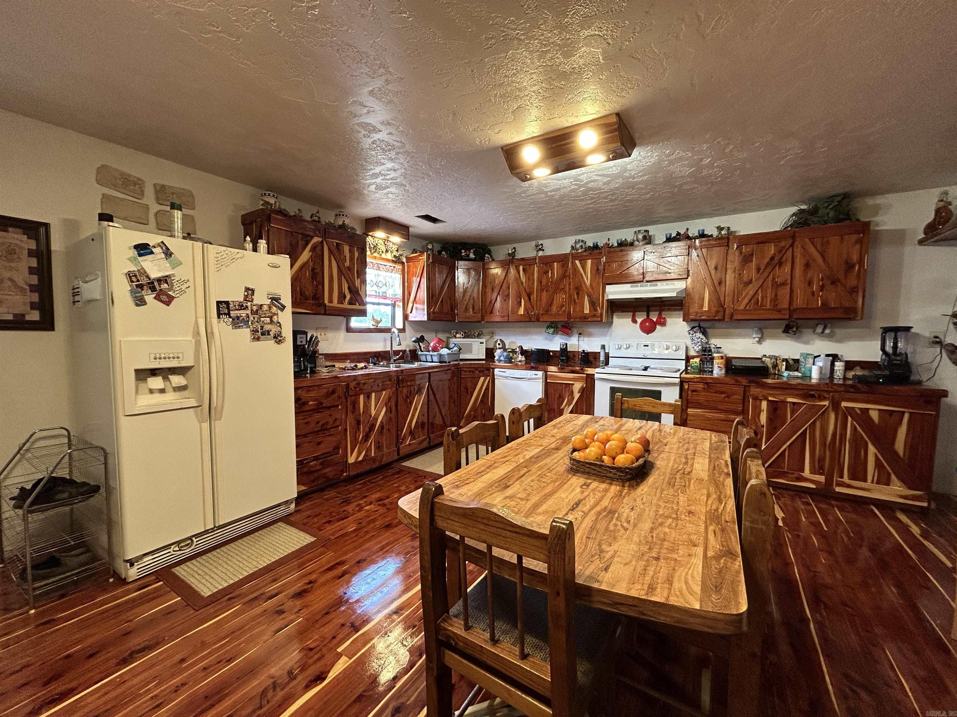 2525  Mountain Park  Shirley, AR