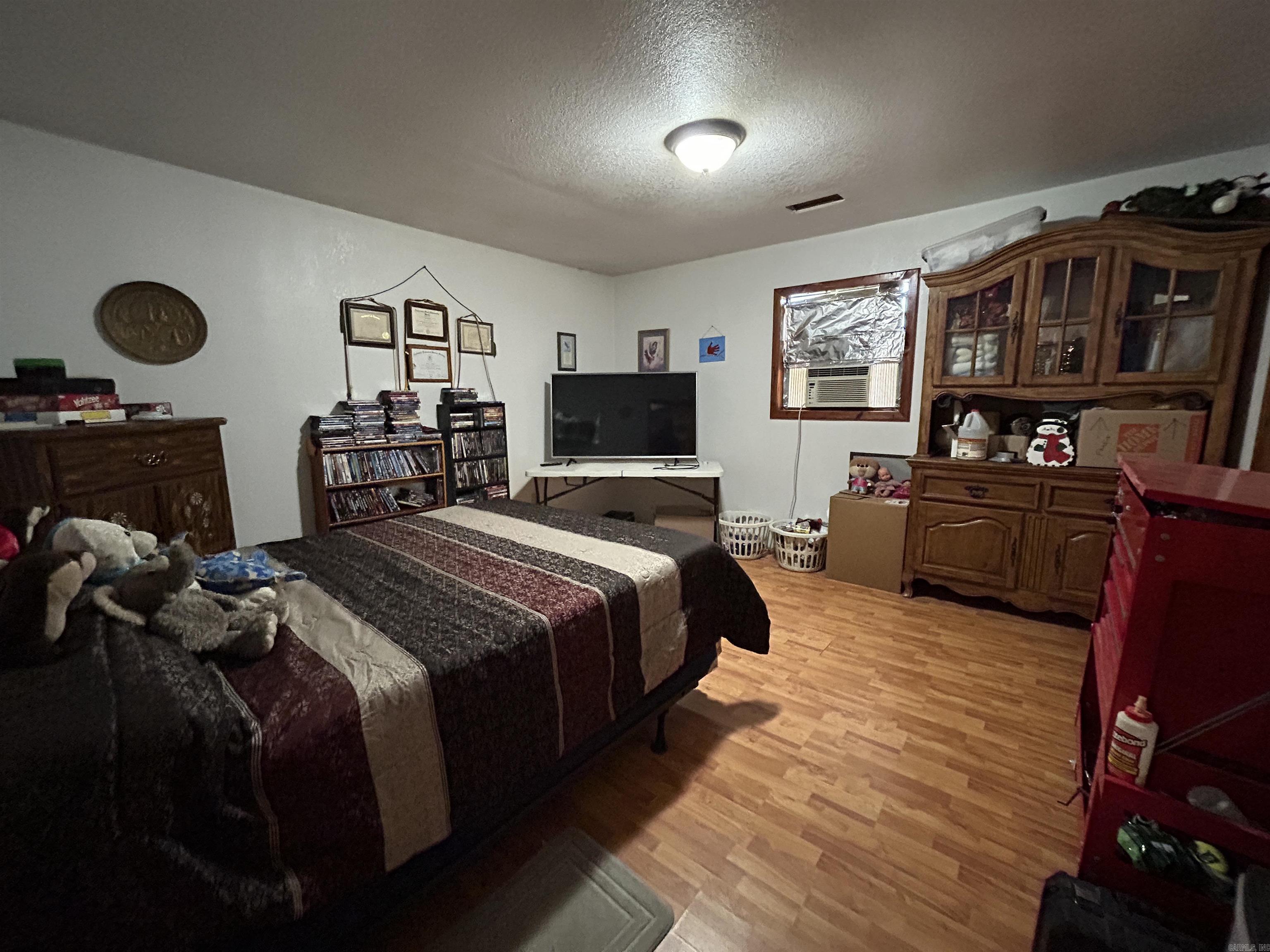 2525  Mountain Park  Shirley, AR