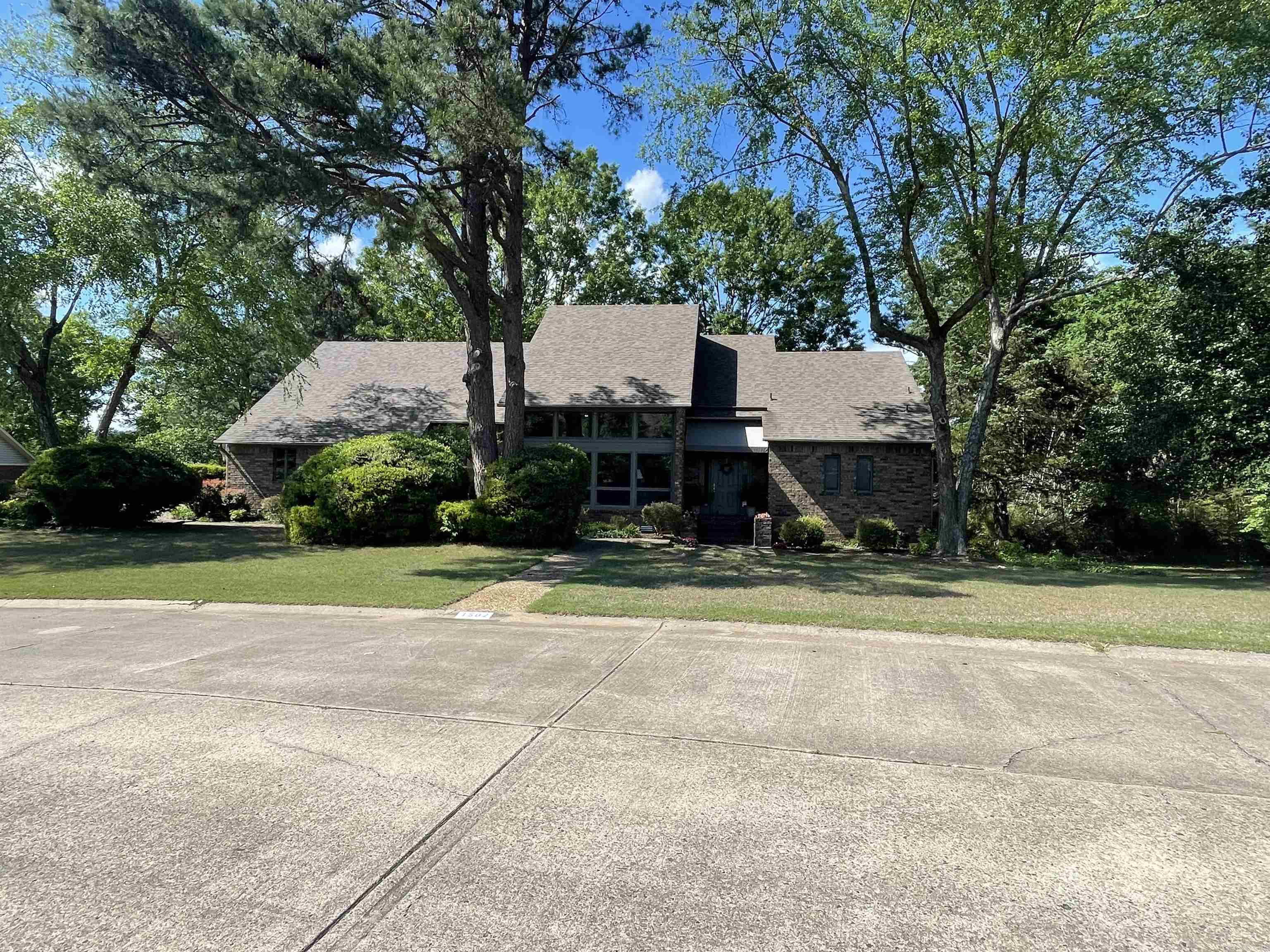 1502  Quail Creek Dr  Conway, AR