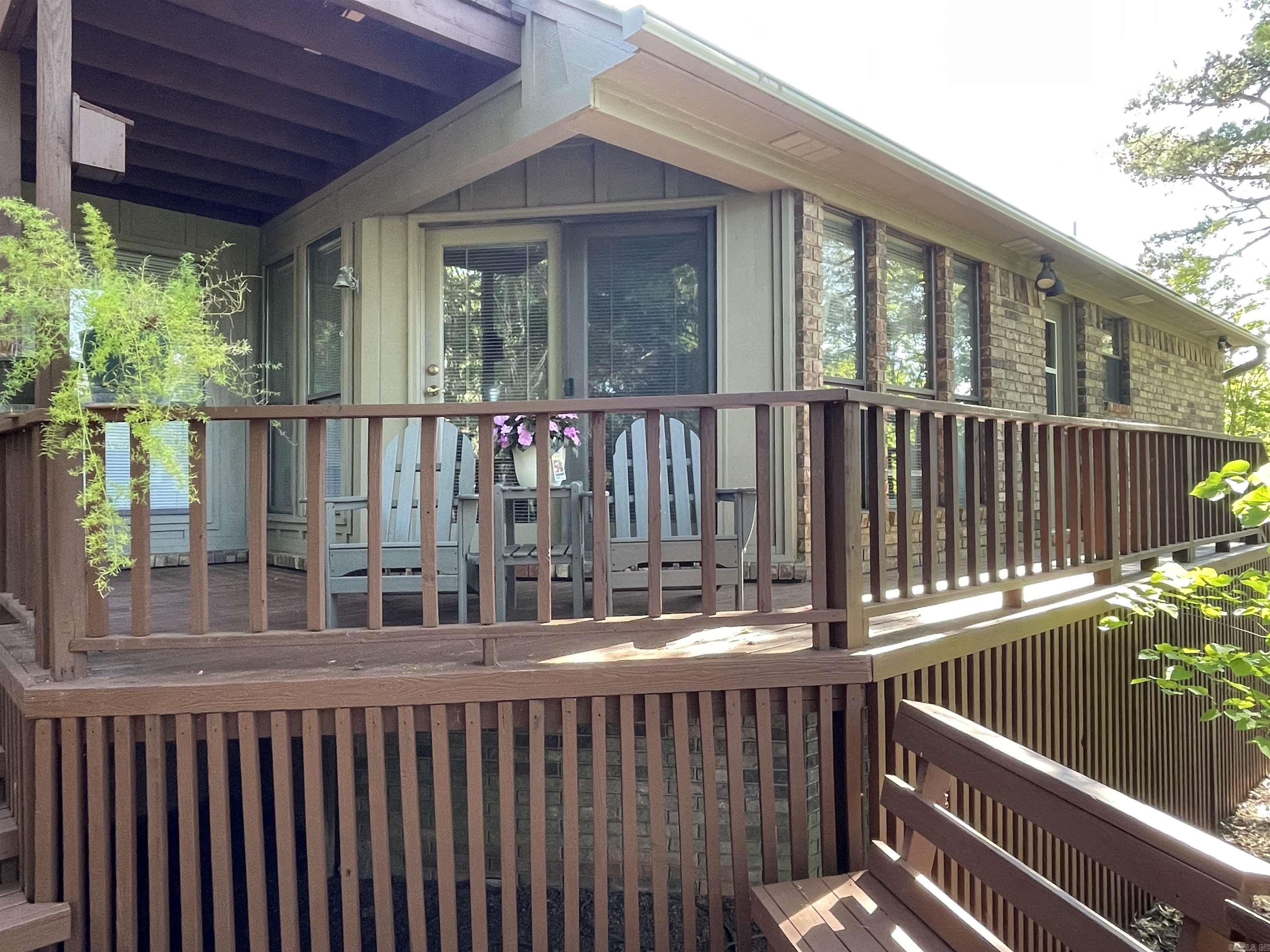 1502  Quail Creek Dr  Conway, AR