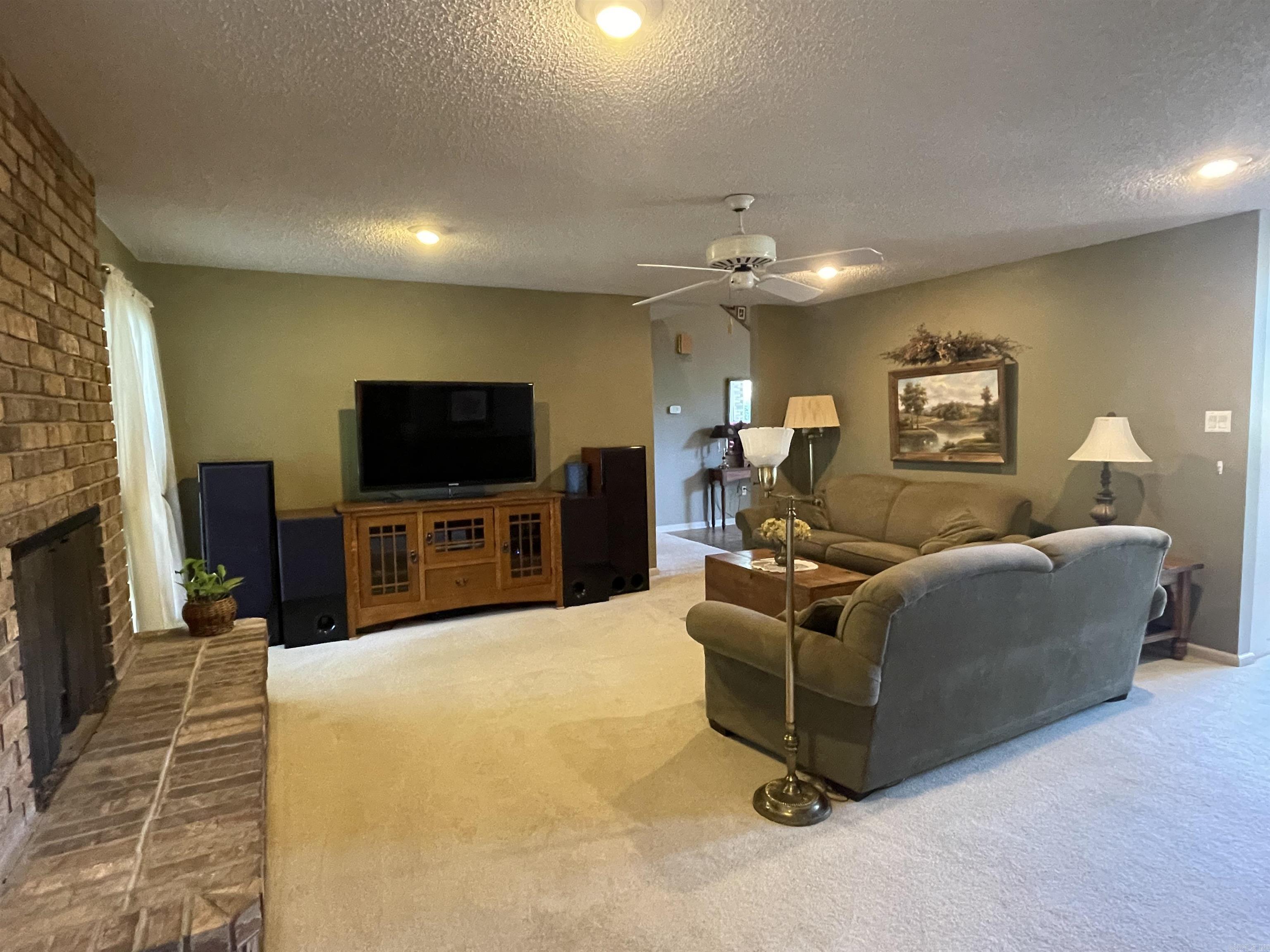 1502  Quail Creek Dr  Conway, AR