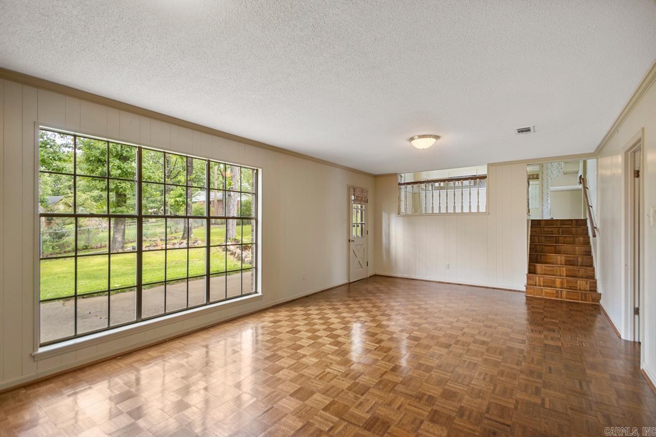 4  QueensPark Rd  Little Rock, AR