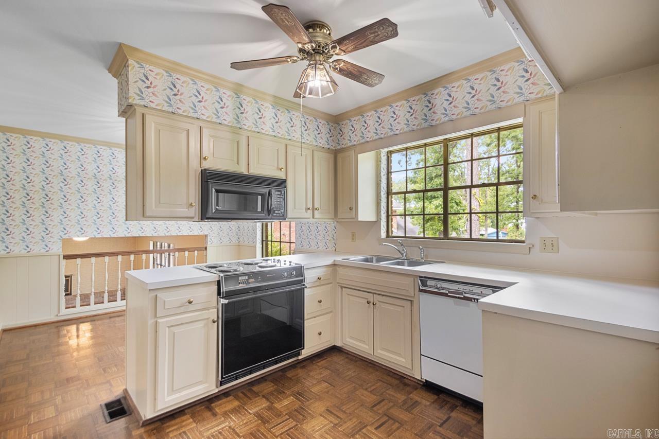 4  QueensPark Rd  Little Rock, AR