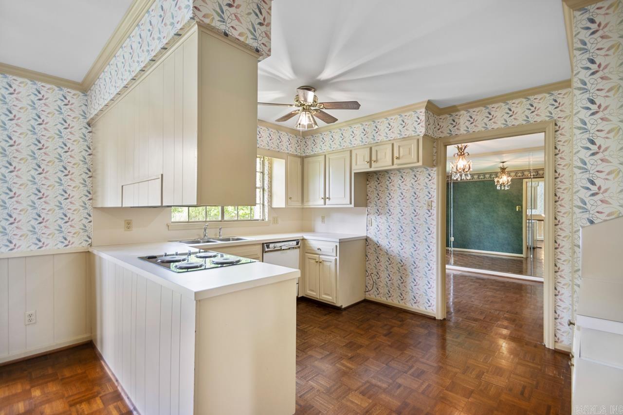 4  QueensPark Rd  Little Rock, AR