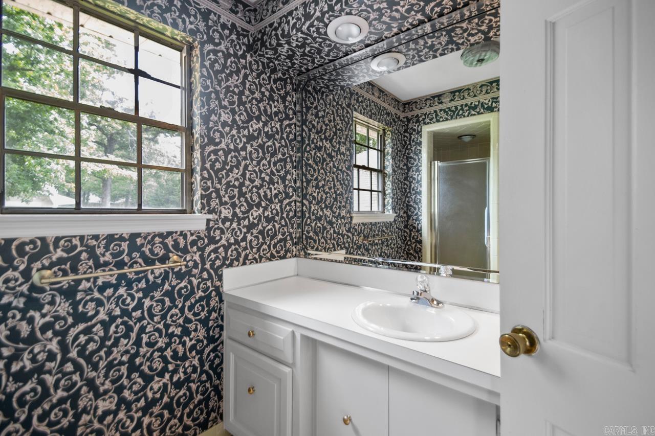 4  QueensPark Rd  Little Rock, AR