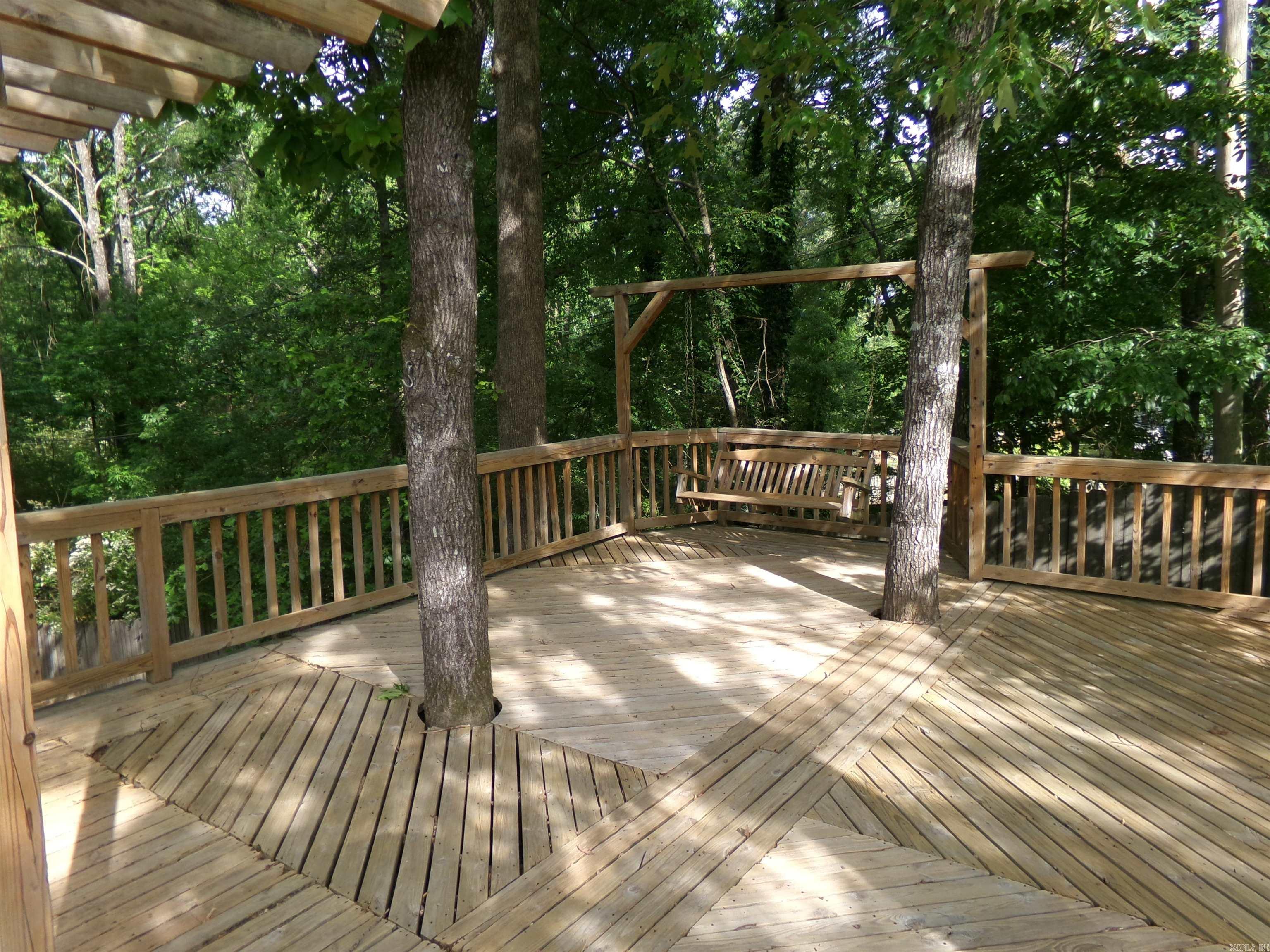 14301 Ridgewood Little Rock, AR 72211-4508