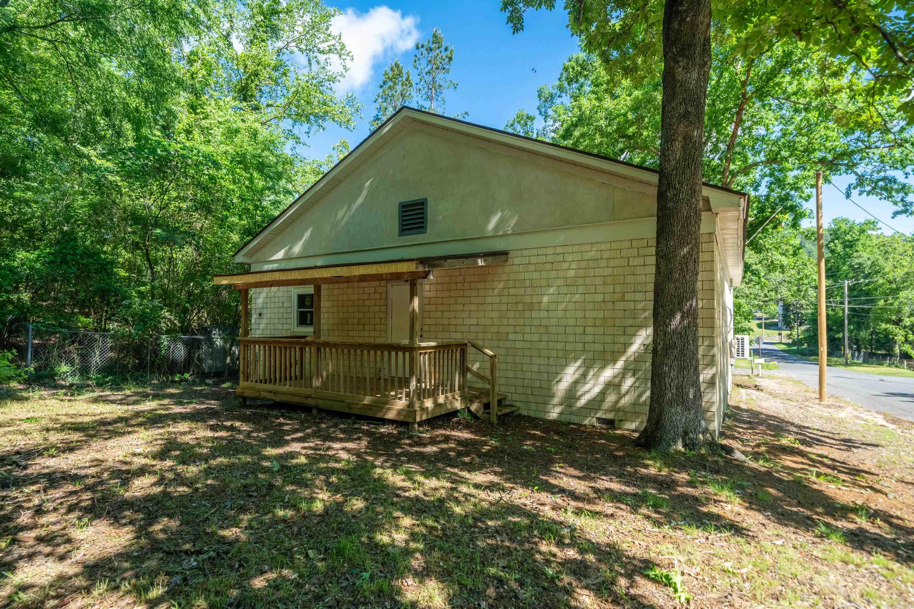 301 Walter Street Hot Springs, AR 71901