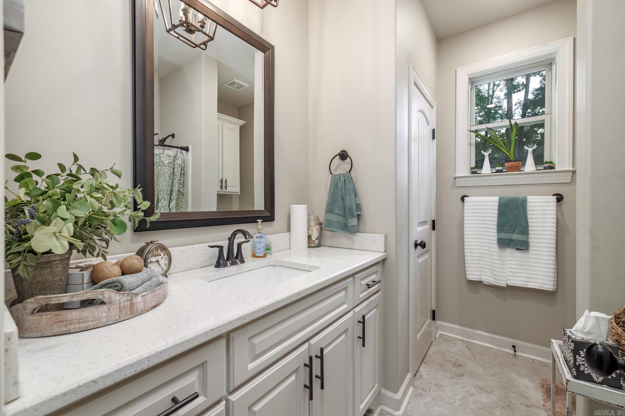 137 Pizarro Drive Hot Springs Village, AR 71909