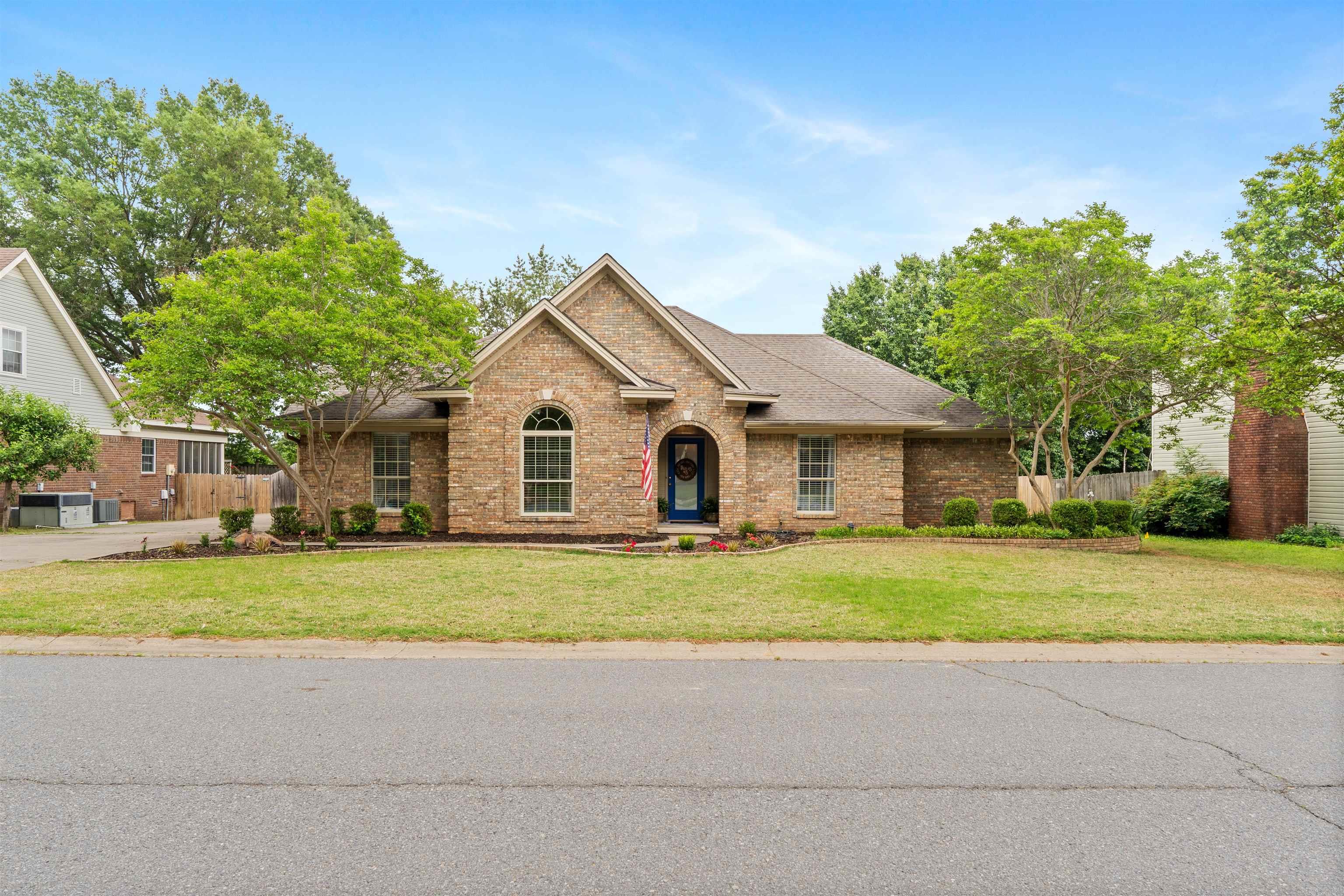 902  Heather  Conway, AR