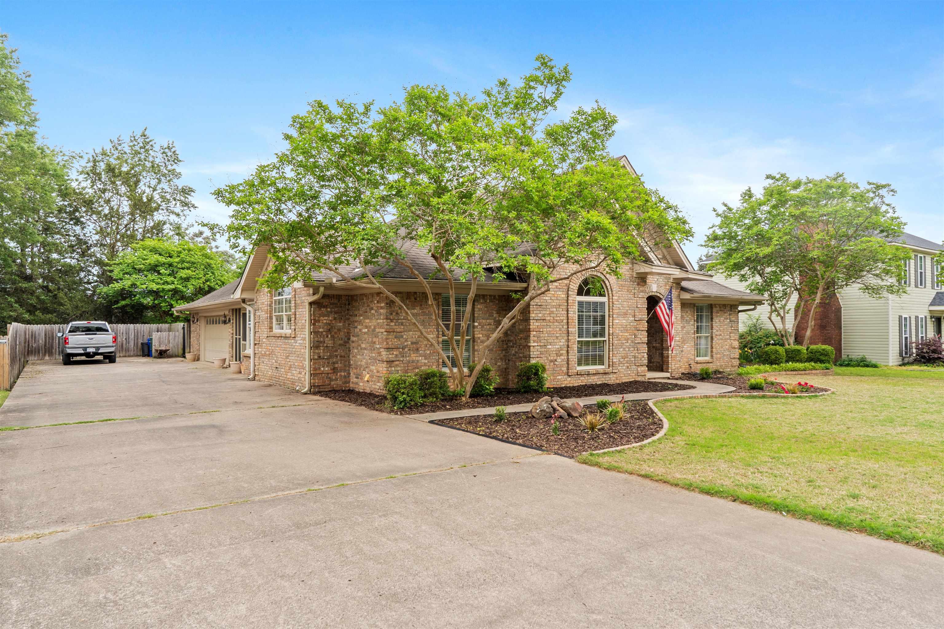 902  Heather  Conway, AR