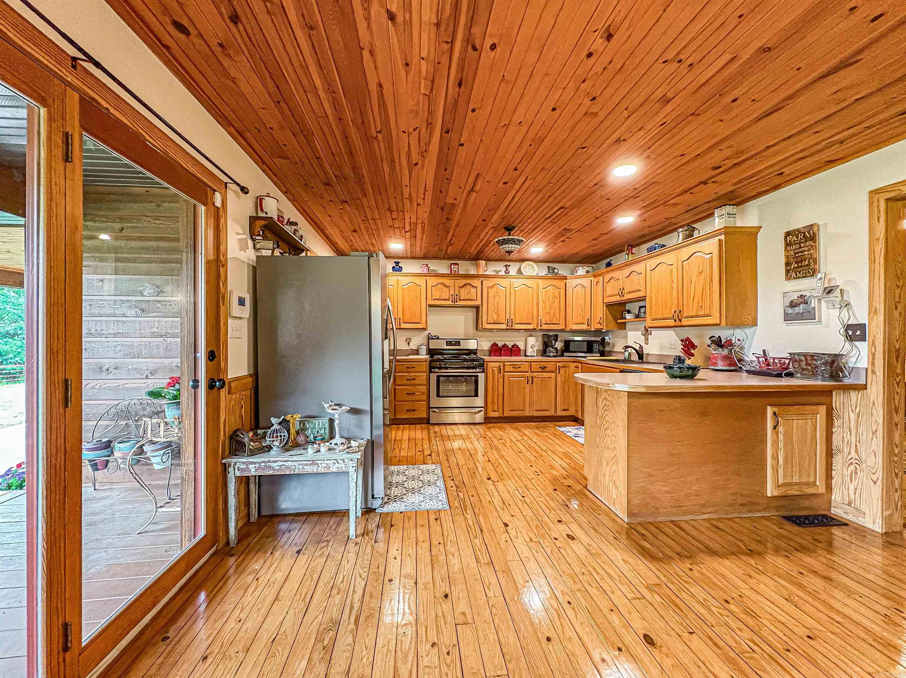 3811  MC 6014  Yellville, AR