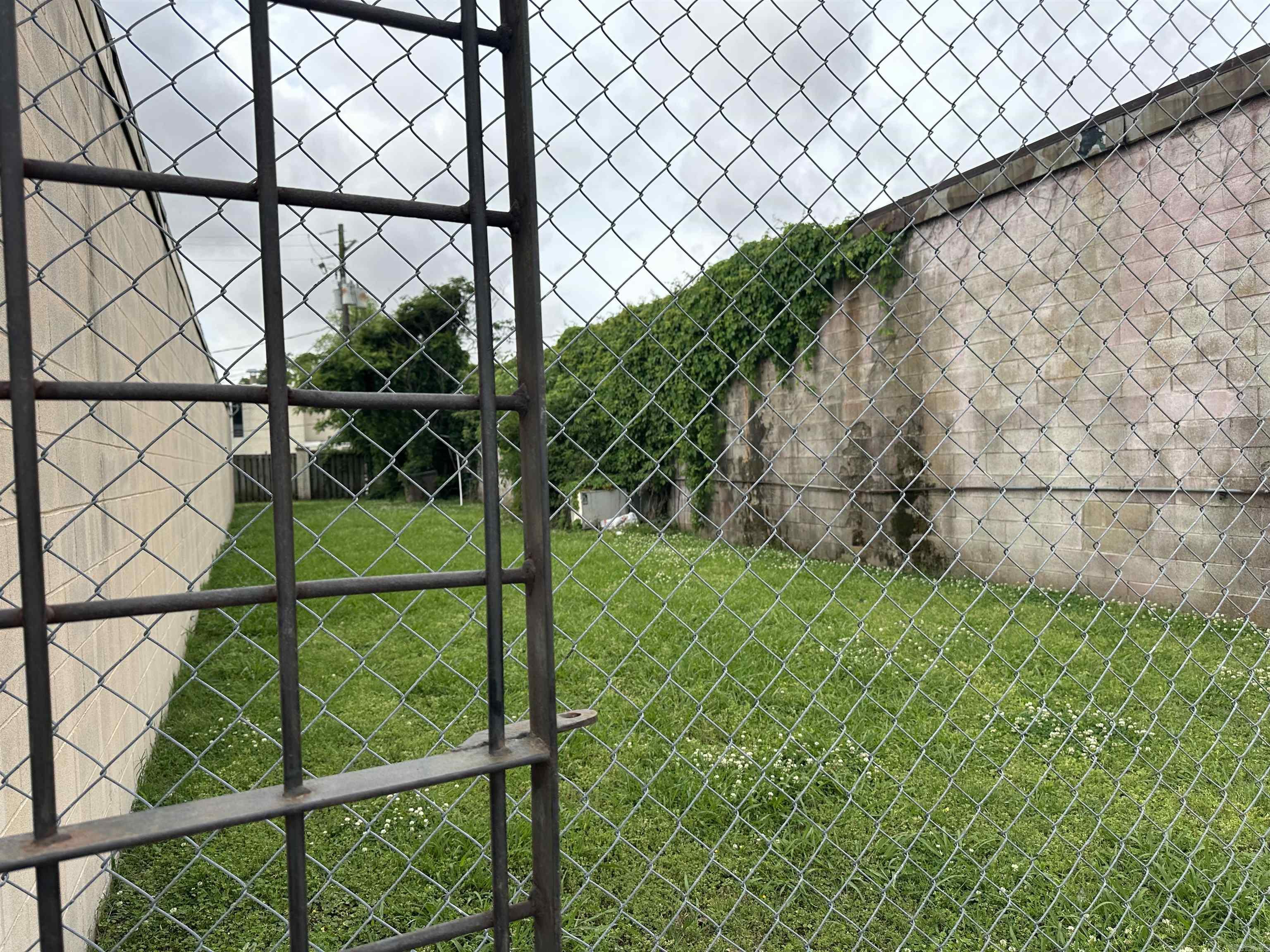 105 W Choctaw  Dumas, AR