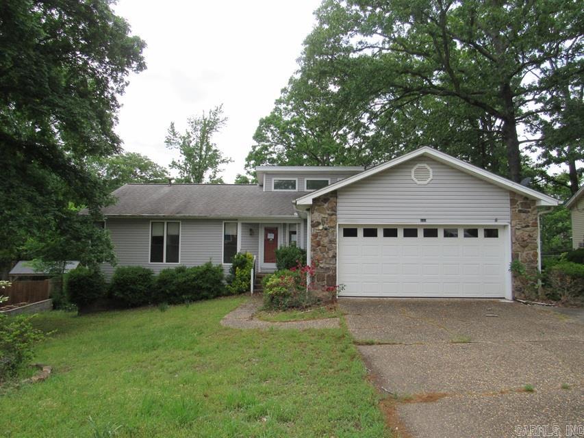 810 Autumnbrook Cir