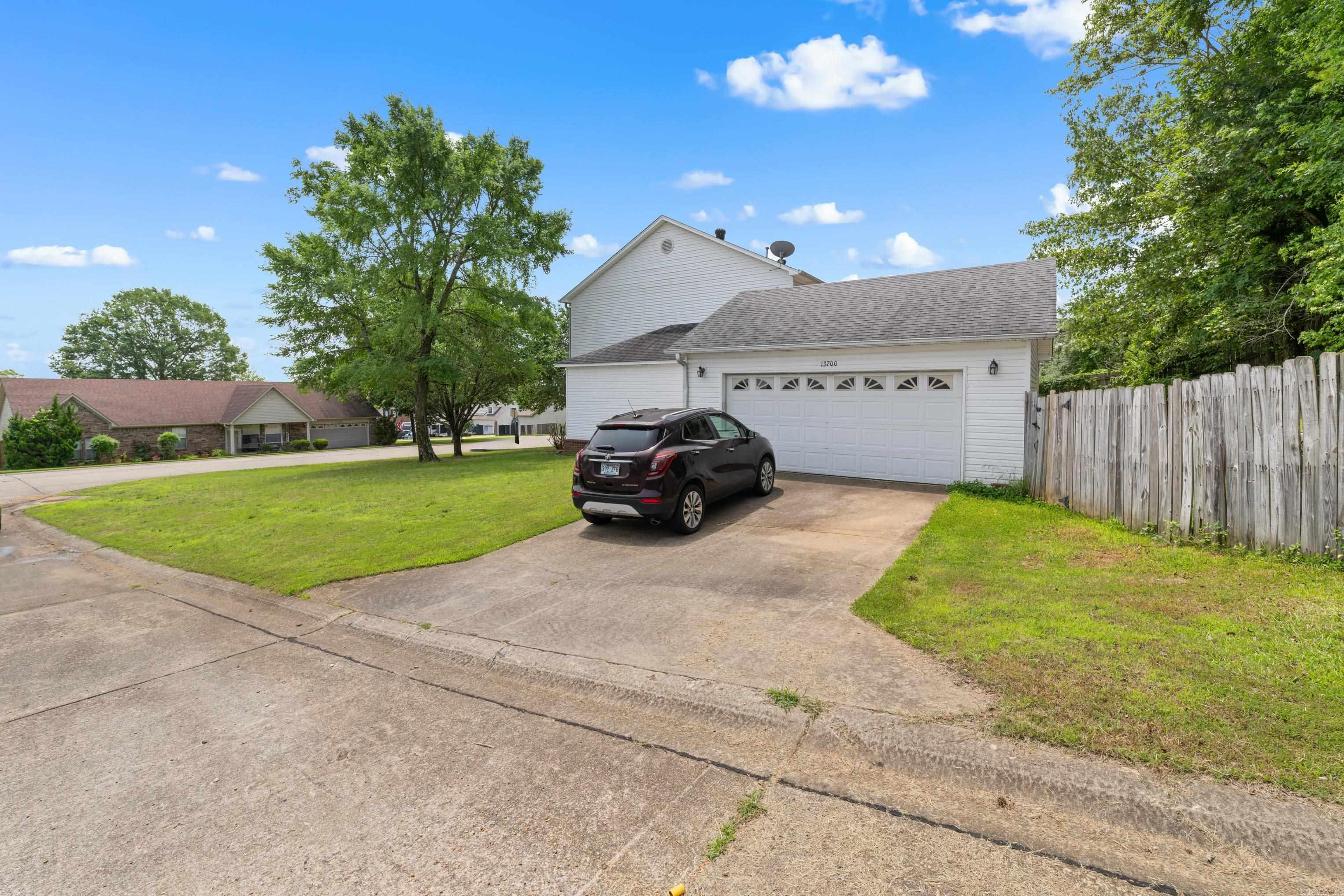 13700 Carrington Place Dr  Alexander, AR