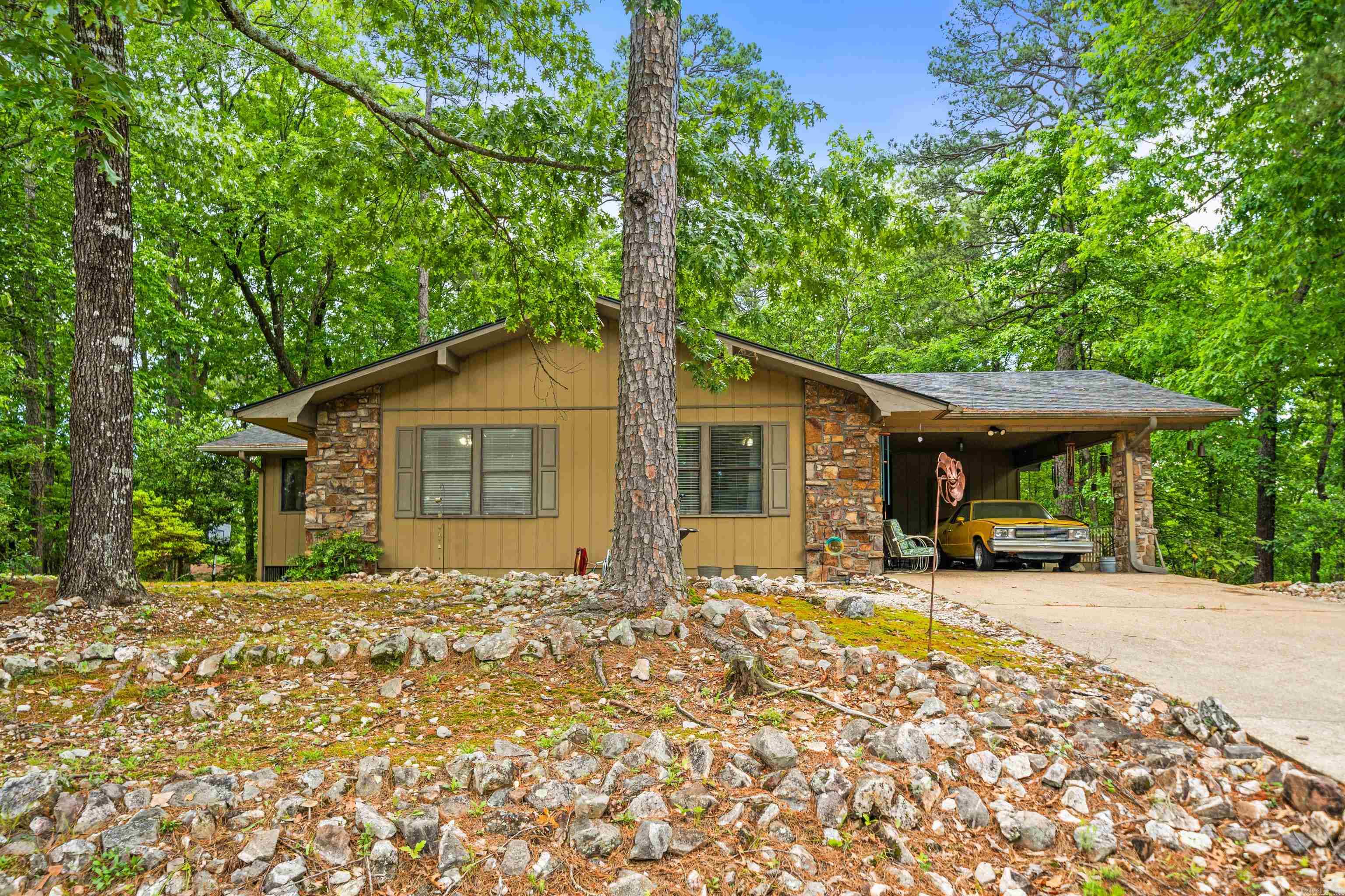 1  Vilafranca  Hot Springs Village, AR
