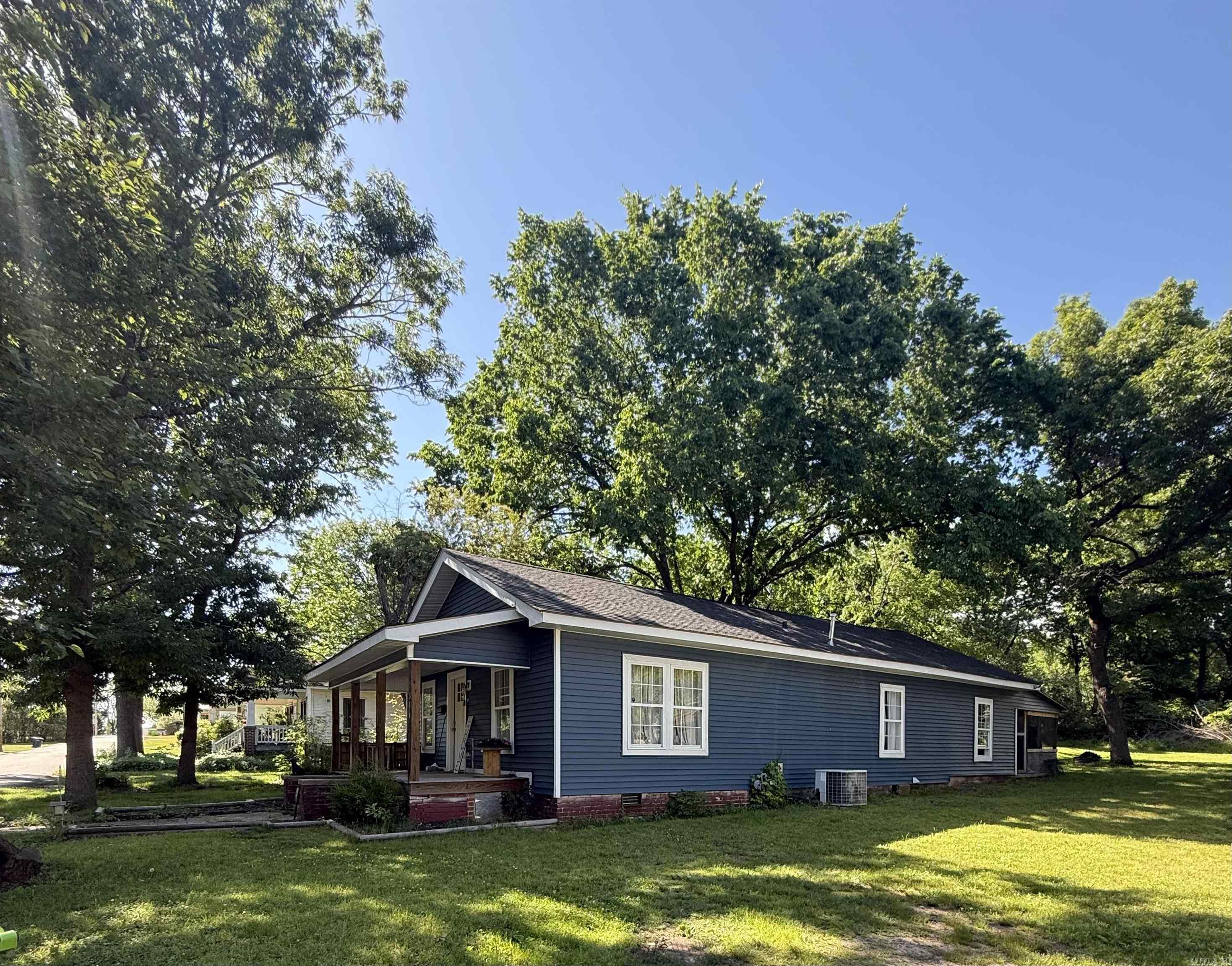 1306  Reynolds  Clarksville, AR