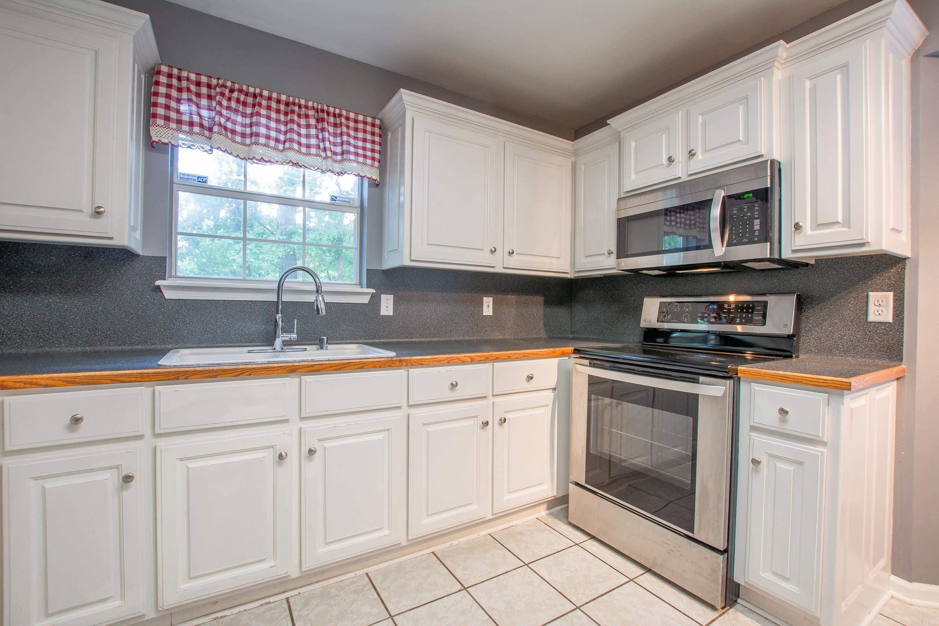 2109  Stoney Creek  Little Rock, AR