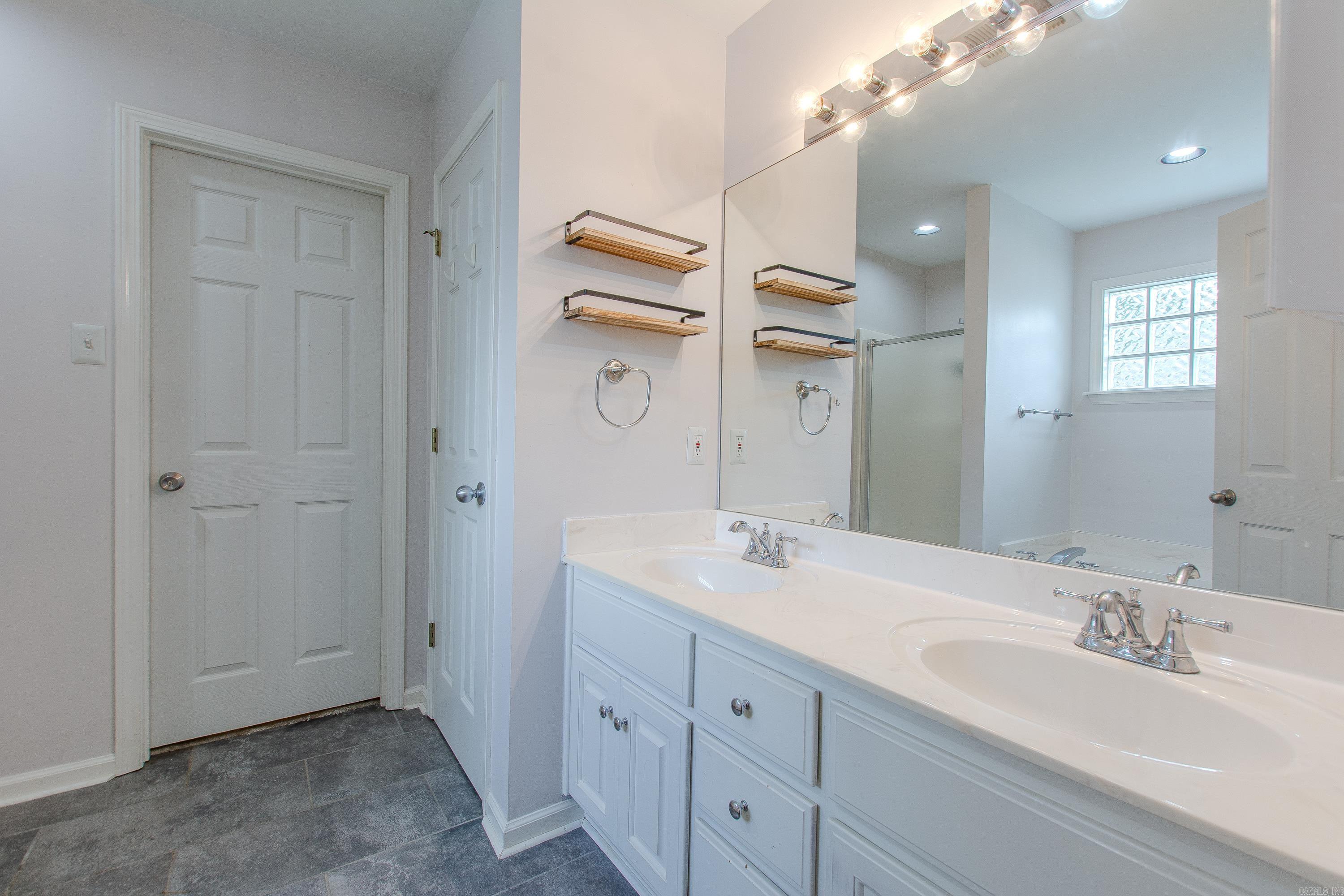 2109  Stoney Creek  Little Rock, AR