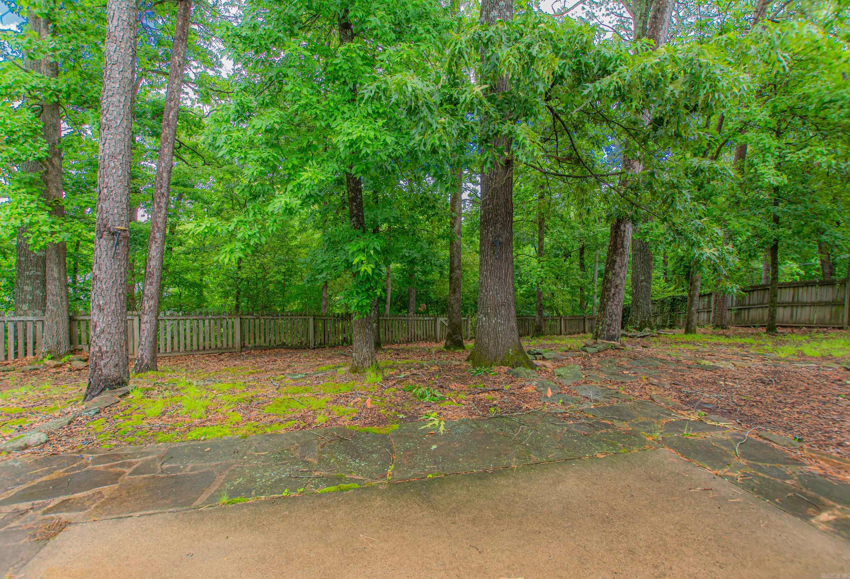 2109  Stoney Creek  Little Rock, AR