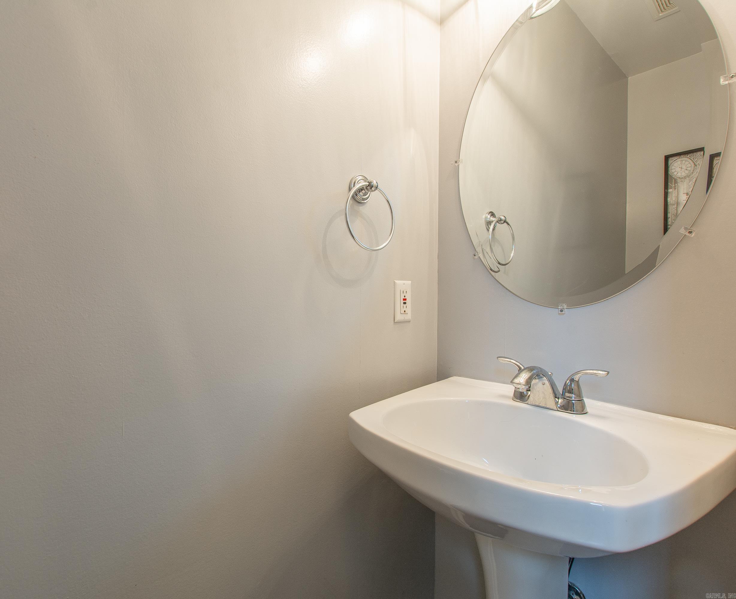 2109  Stoney Creek  Little Rock, AR