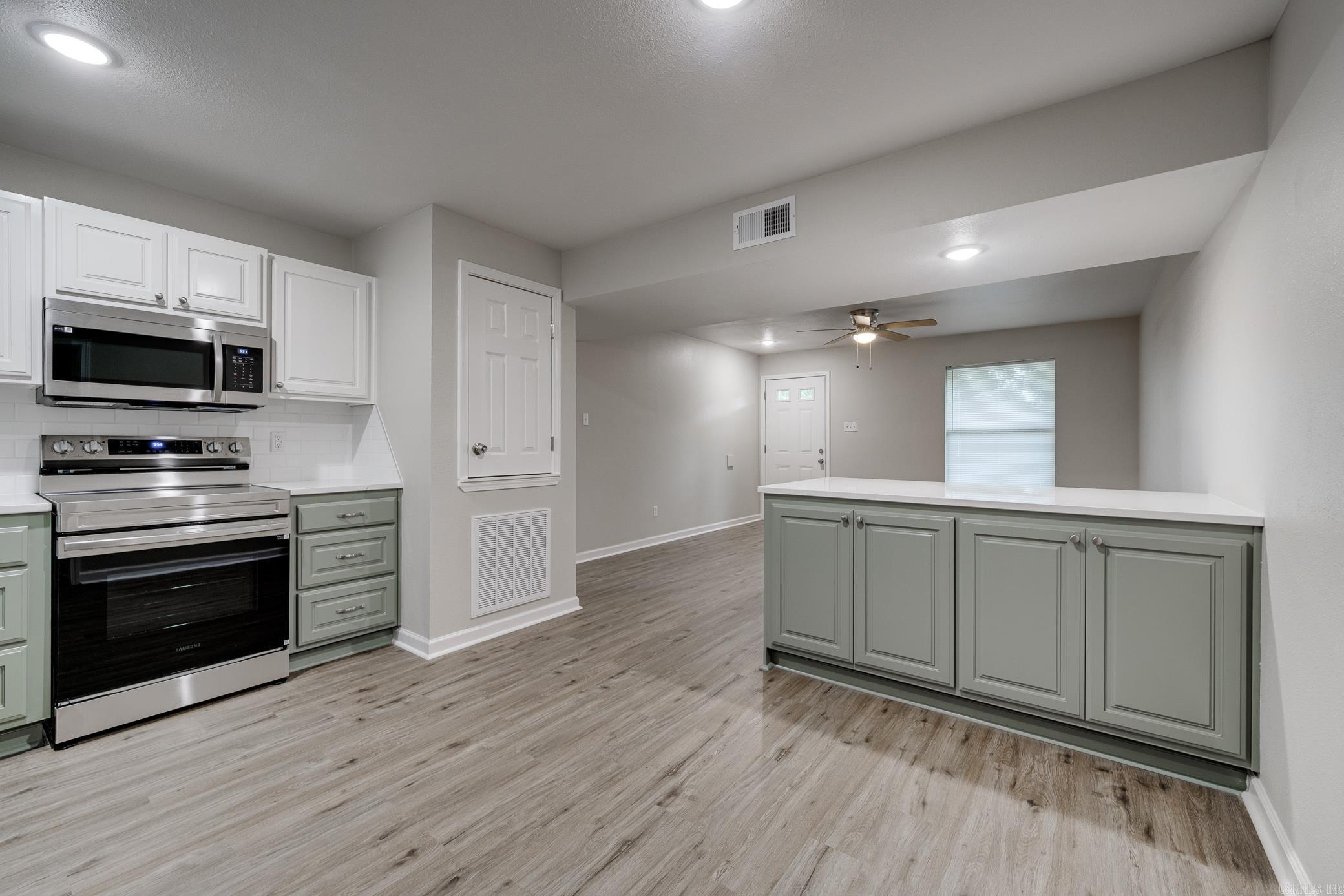 347  Randall  Sherwood, AR