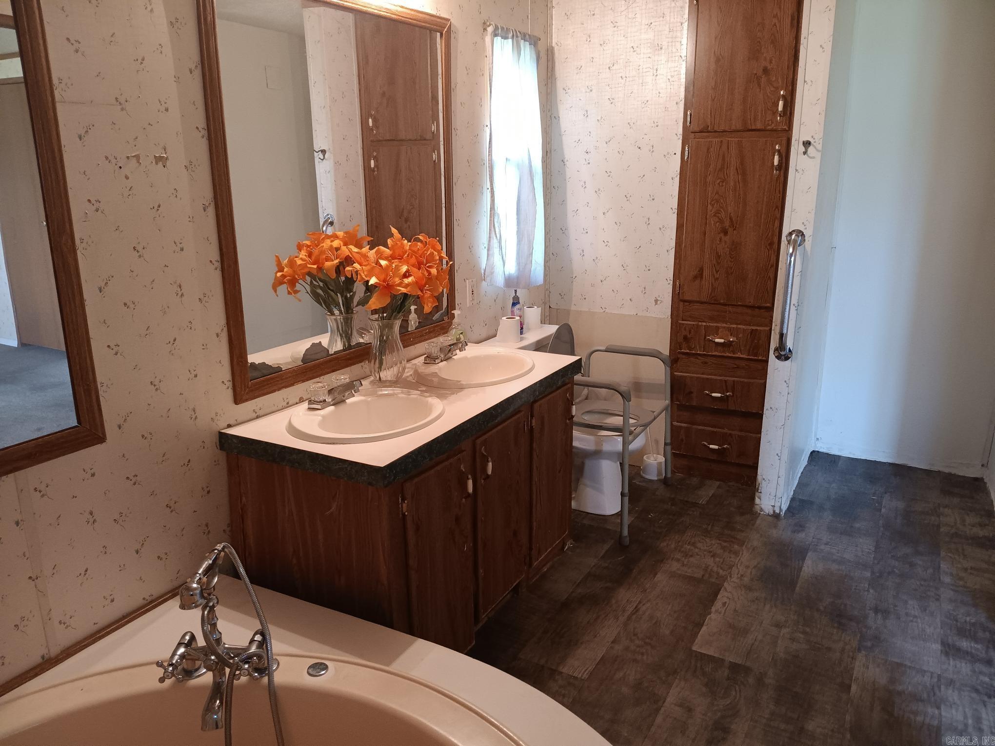 1106 S First  Judsonia, AR
