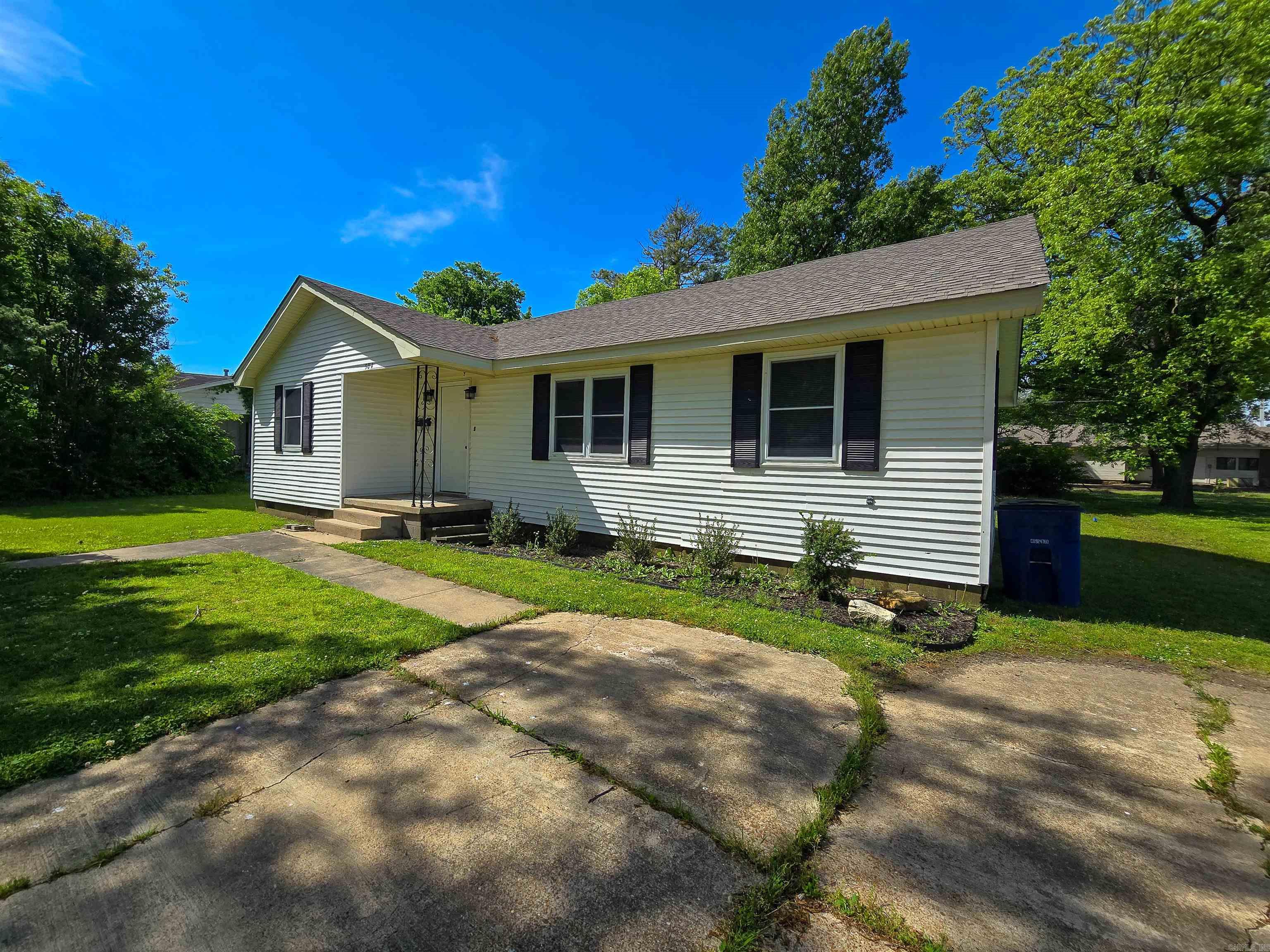 504  St Francis  Marked Tree, AR