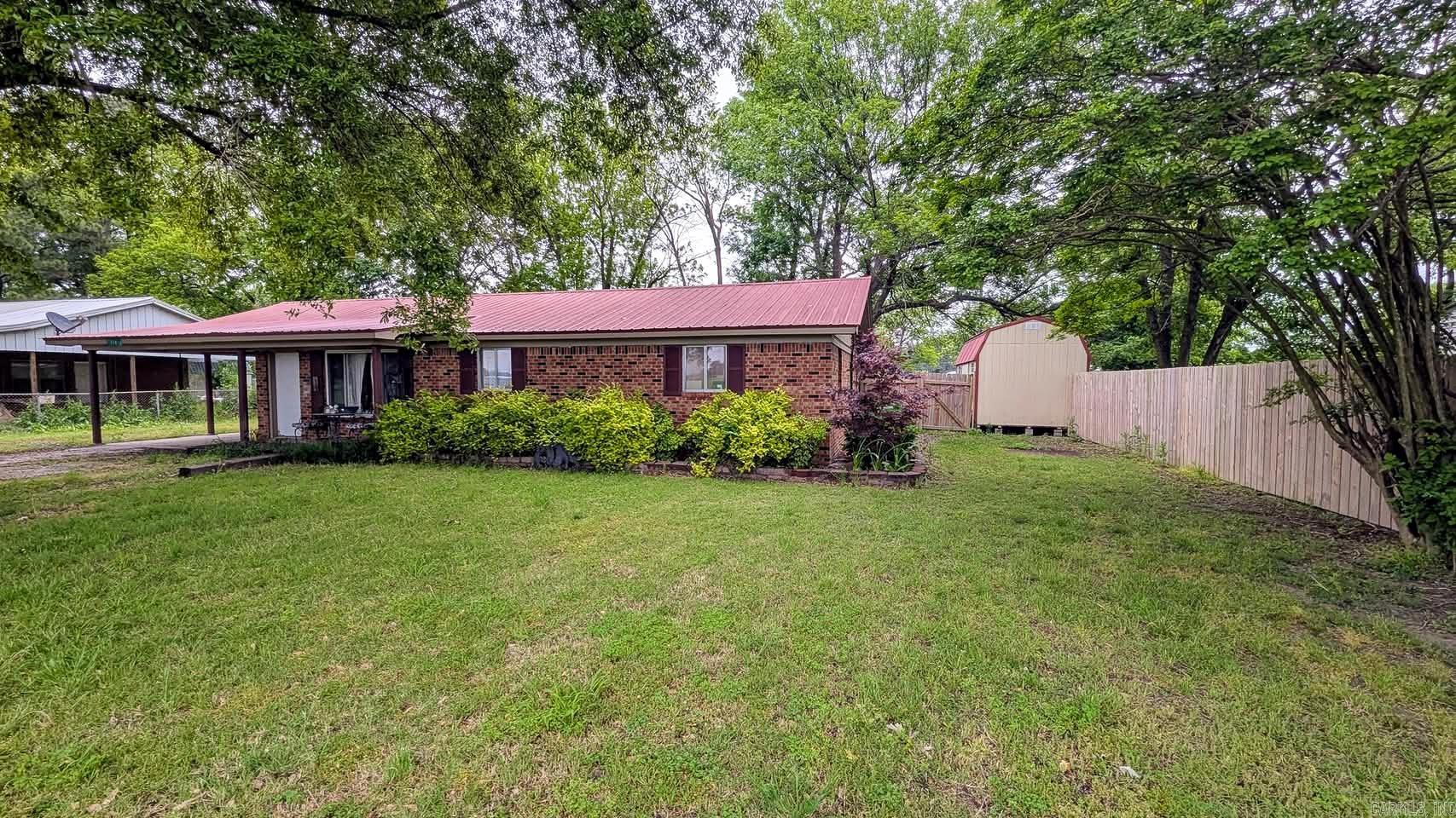 116  Combs  Tuckerman, AR