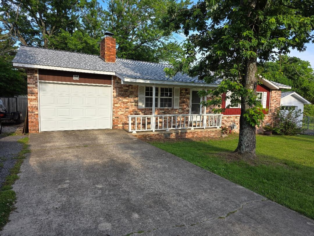 104 S Grover  Mountain View, AR