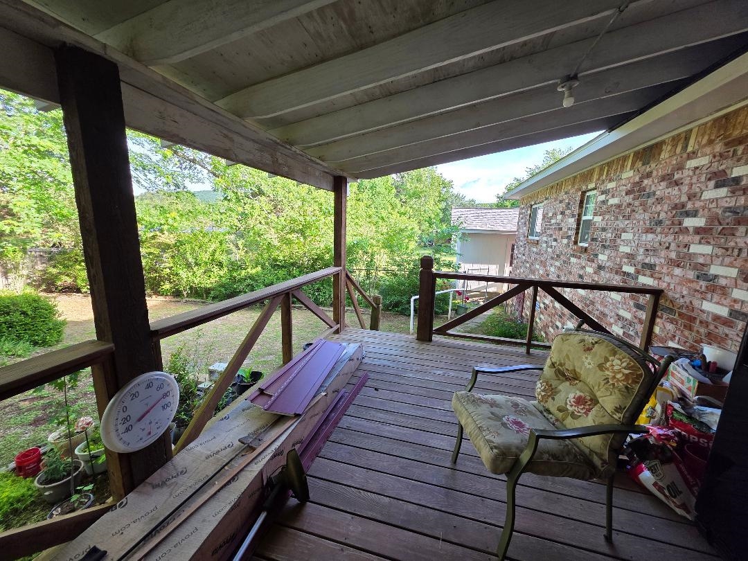 104 S Grover  Mountain View, AR