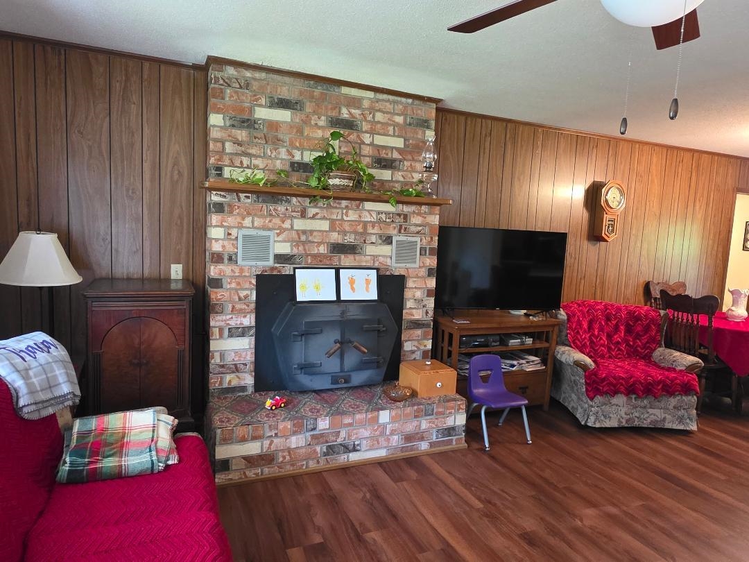 104 S Grover  Mountain View, AR