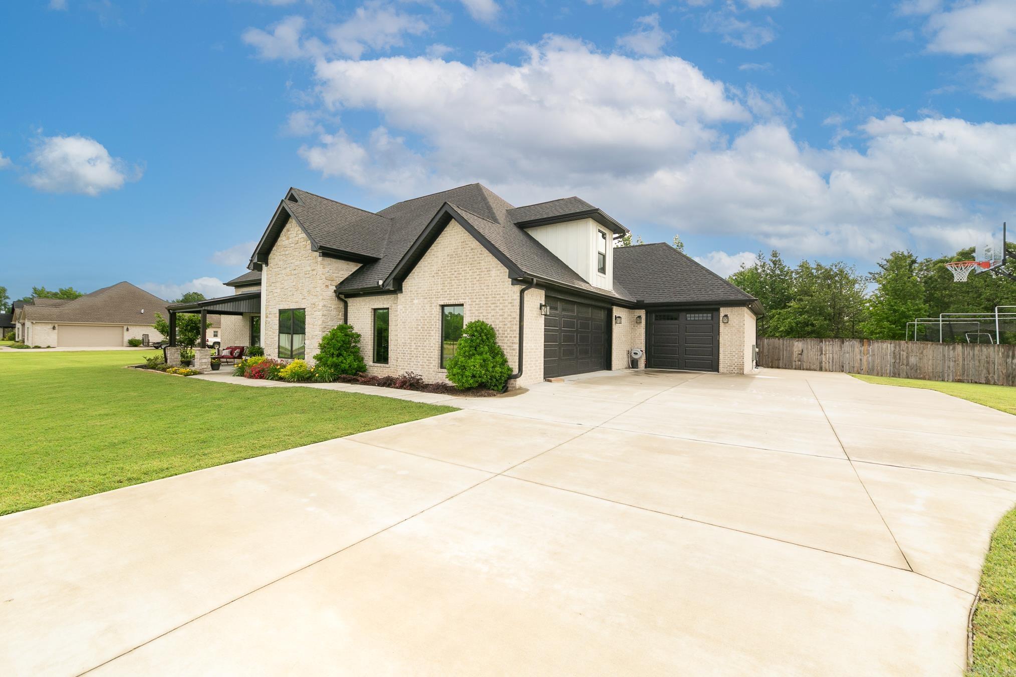 50  Lagable Crest Dr  Austin, AR