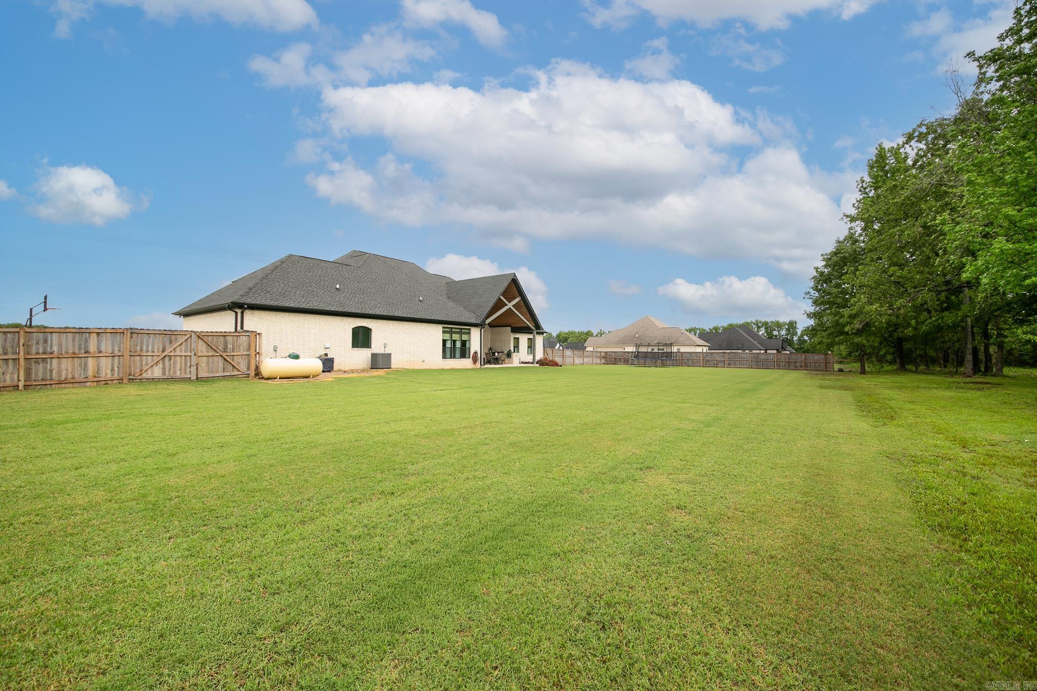 50  Lagable Crest Dr  Austin, AR