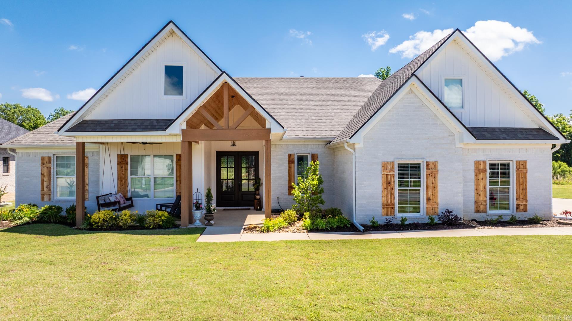 47  River Cliff  Mayflower, AR