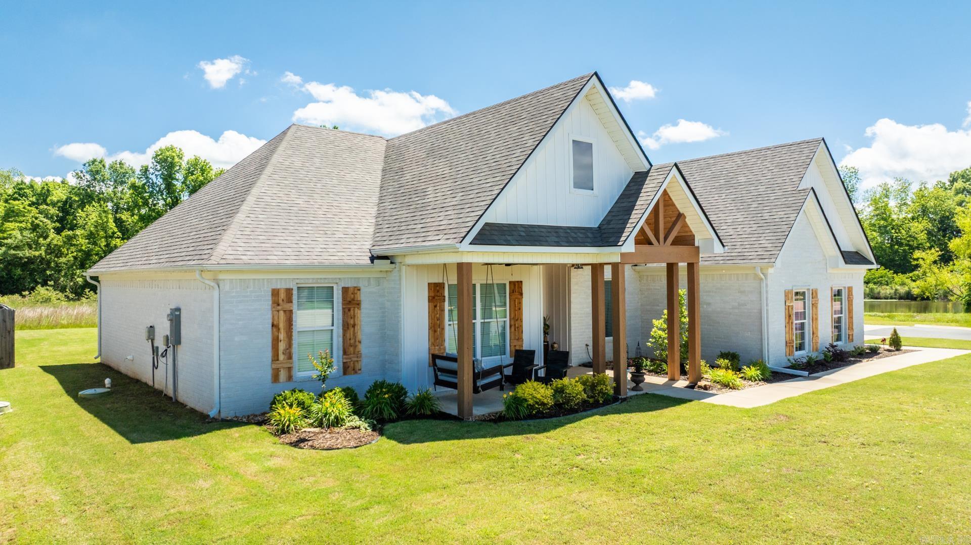 47  River Cliff  Mayflower, AR