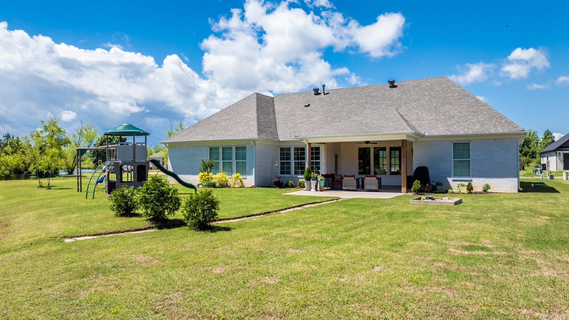 47  River Cliff  Mayflower, AR