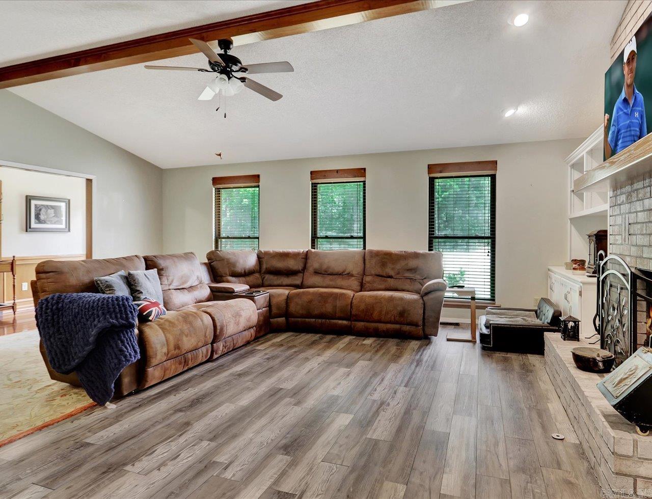 72  Pintuerero  Hot Springs Village, AR