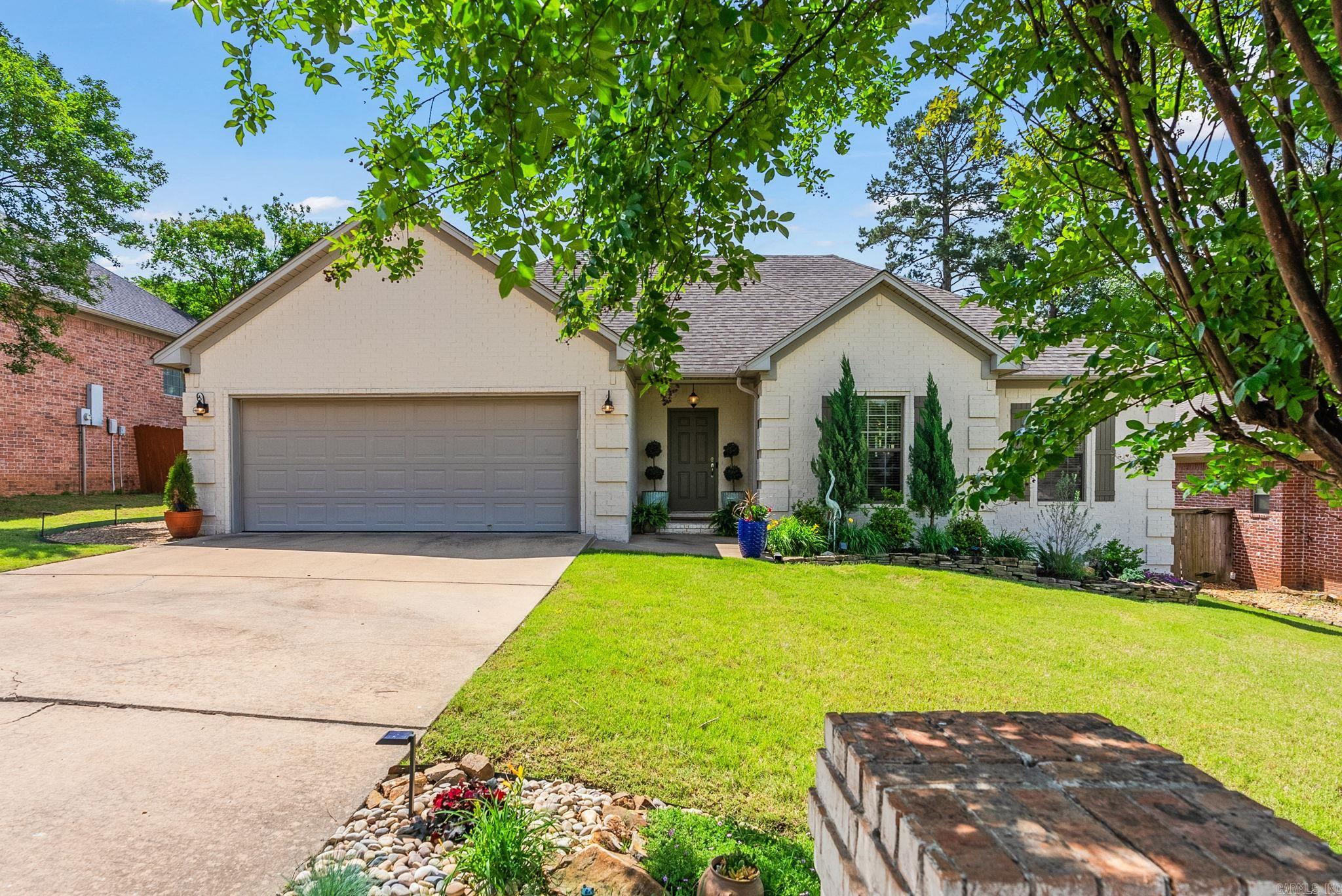 111 Summit Valley Circle Maumelle, AR 72113
