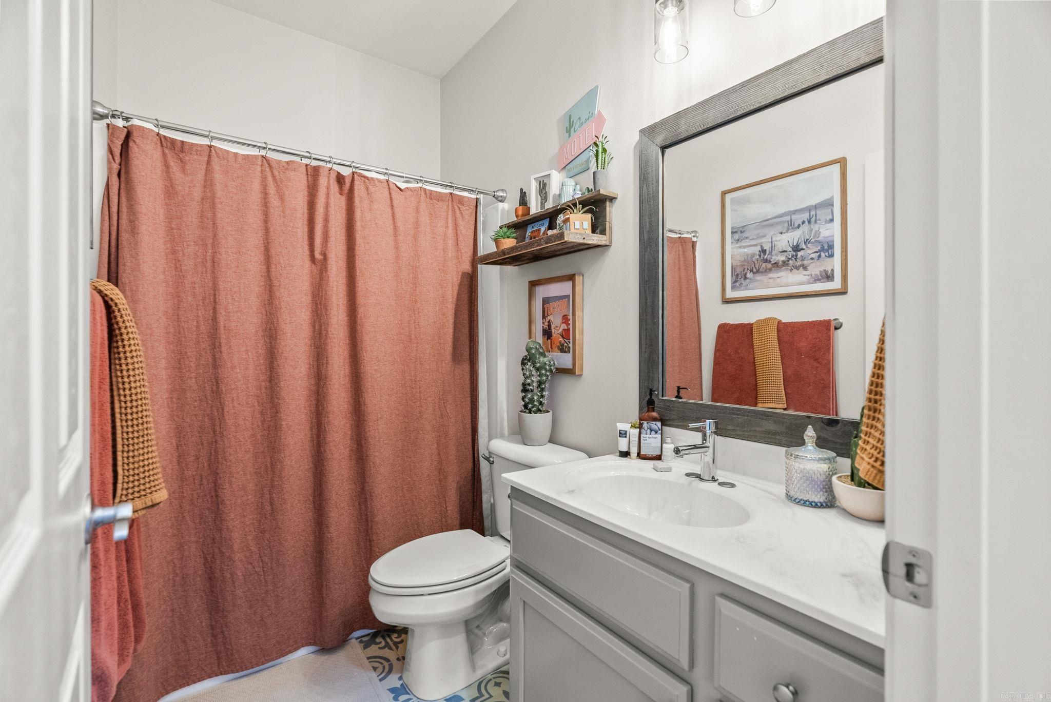 111 Summit Valley Circle Maumelle, AR 72113