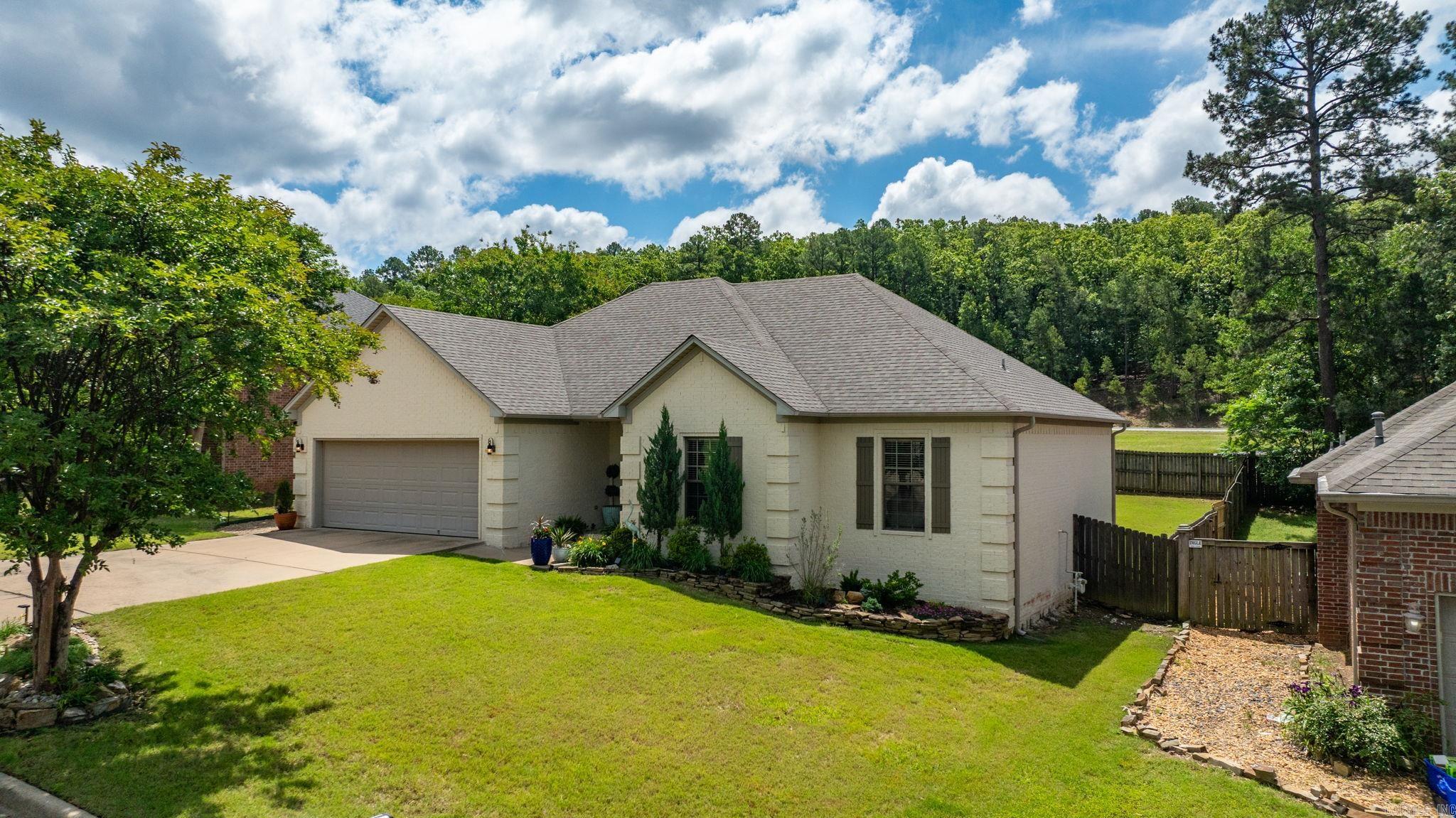 111 Summit Valley Circle Maumelle, AR 72113
