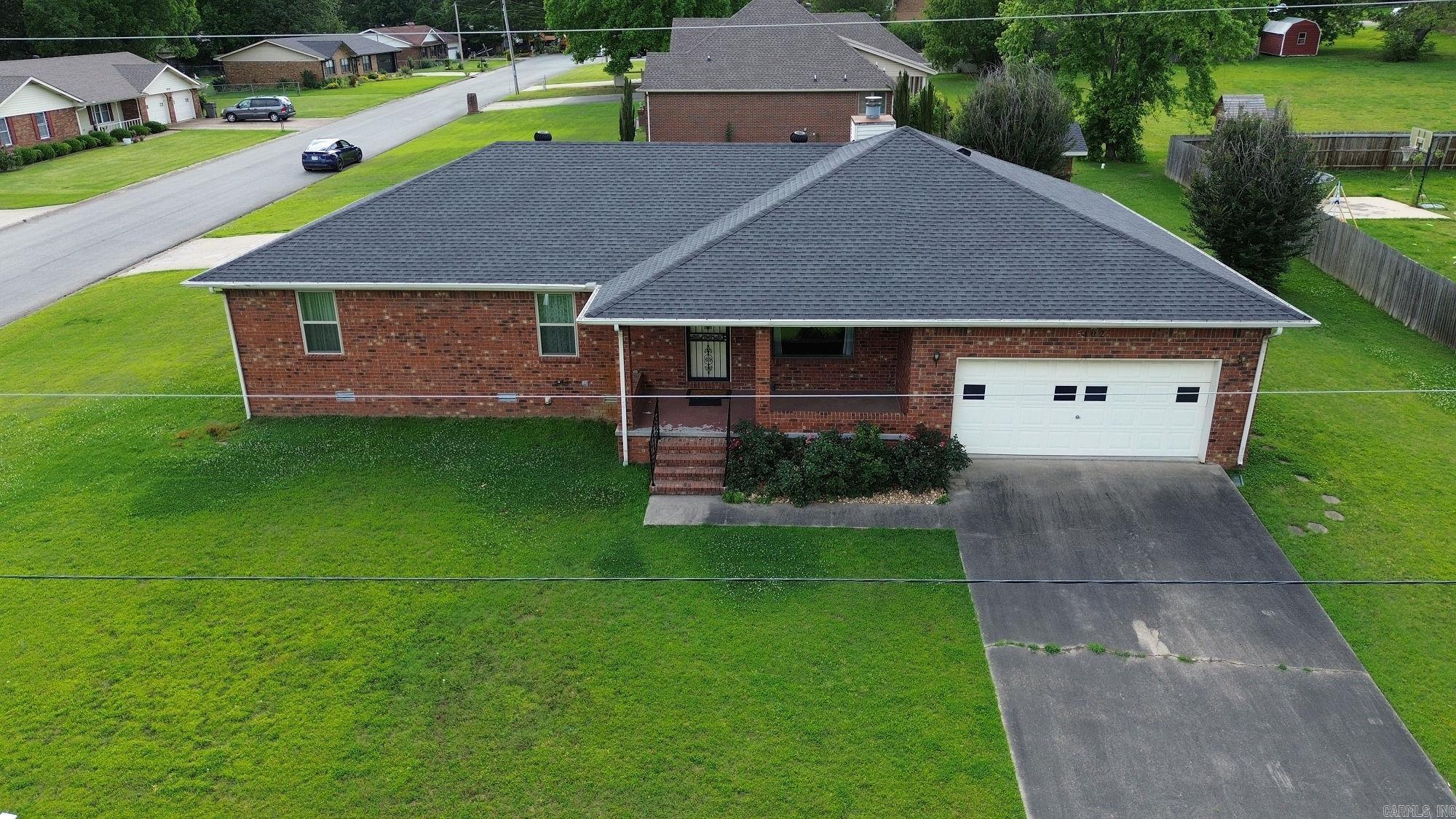 402  Bellwood Dr.  Paragould, AR