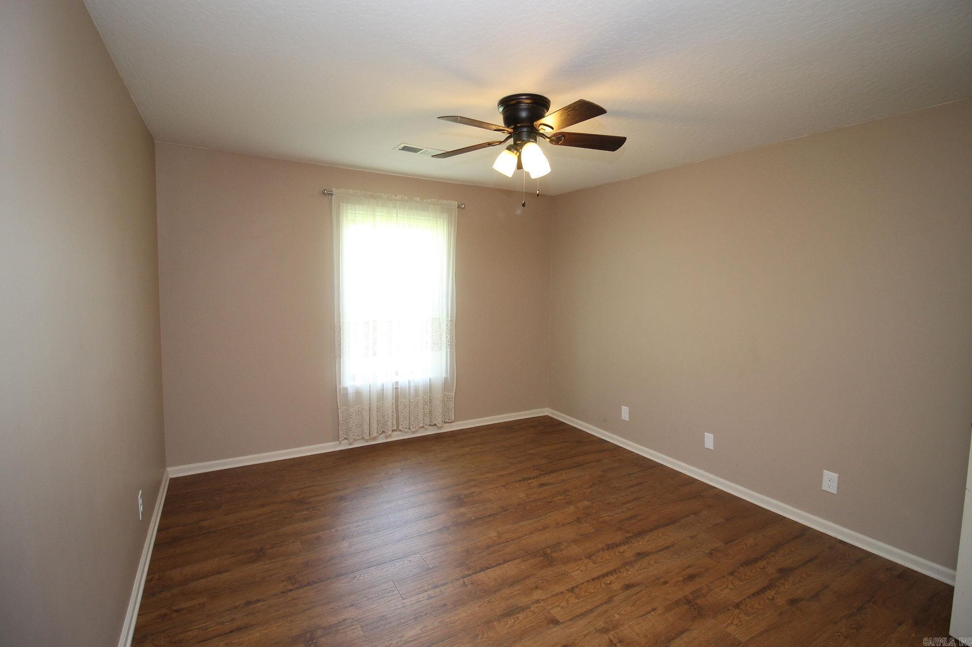 402  Bellwood Dr.  Paragould, AR